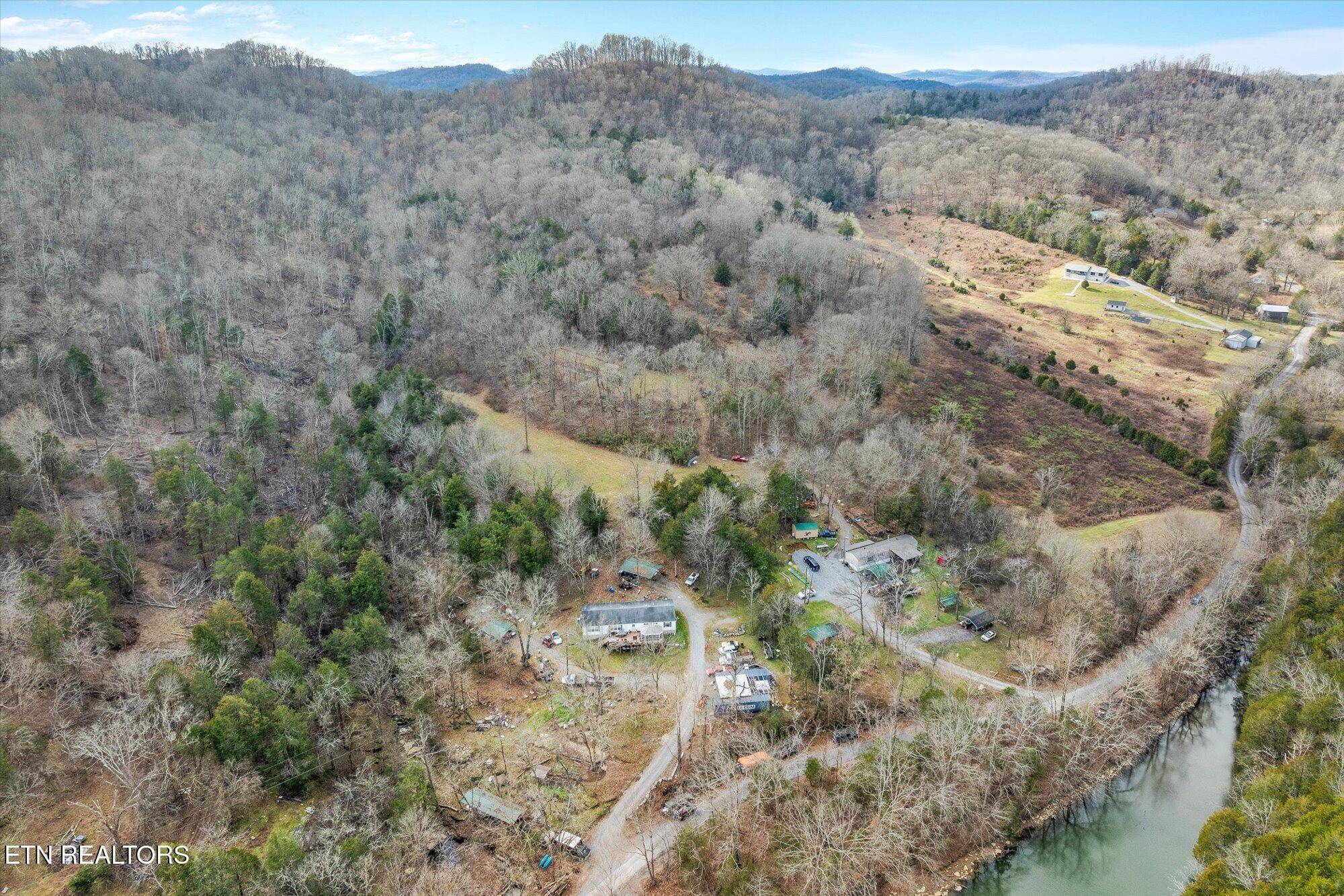 Gainesboro, TN 38562,268 Cook LN