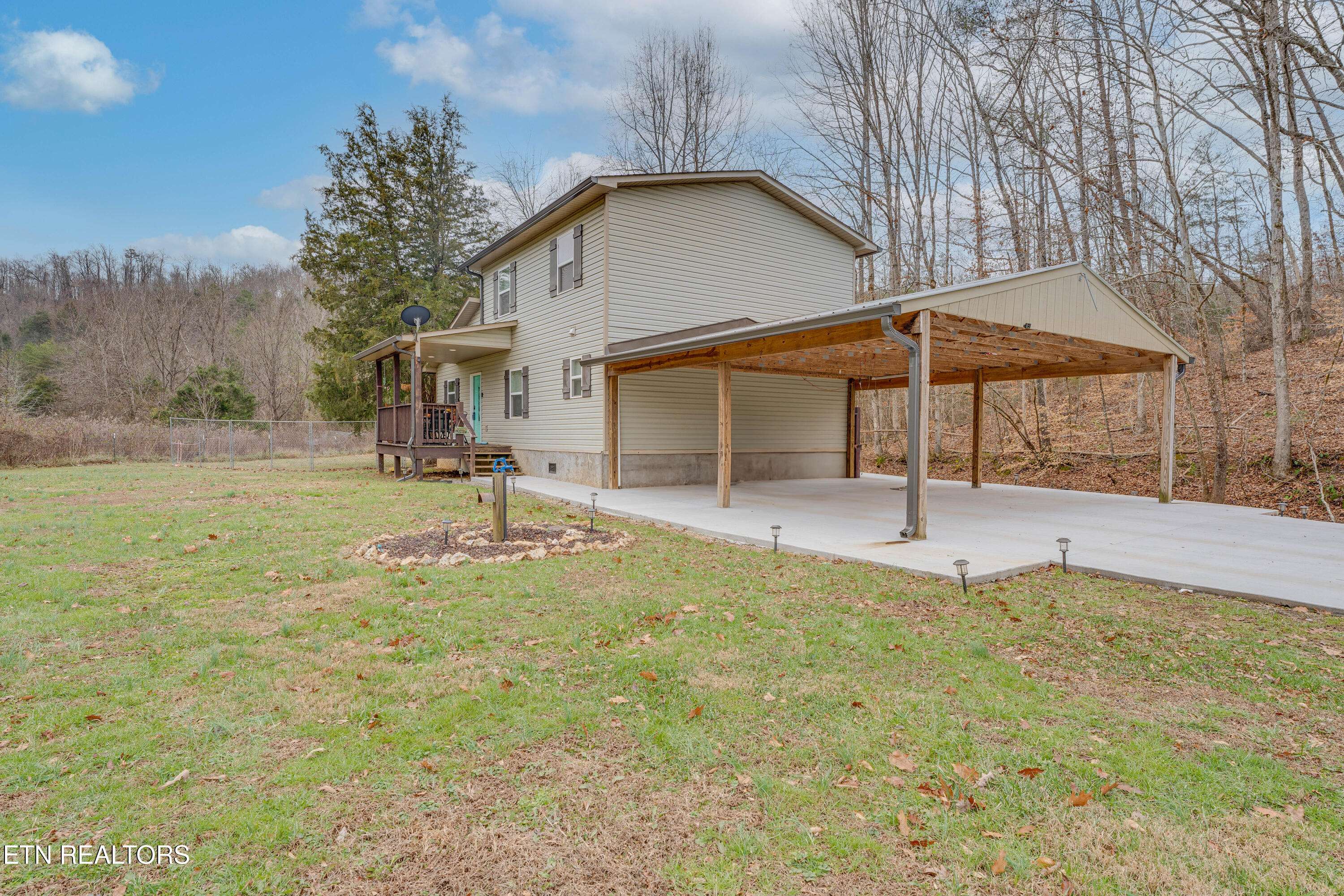 Tellico Plains, TN 37385,288 Jd Farm Rd