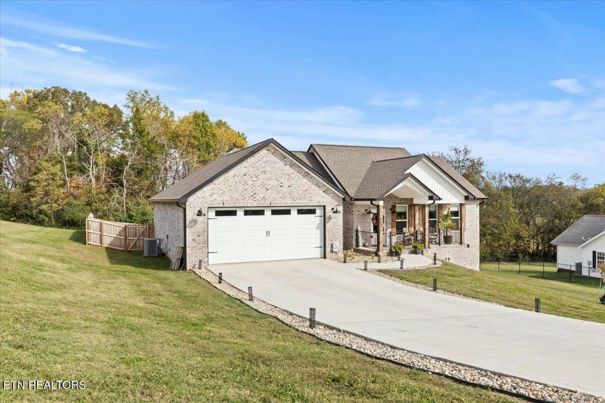 Greenback, TN 37742,230 Franklin Estates LN