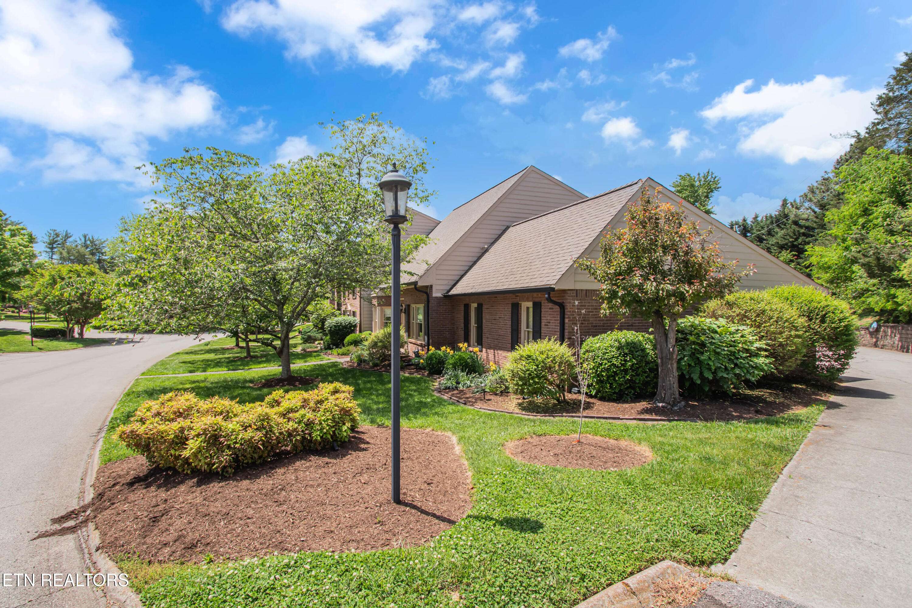 Knoxville, TN 37923,315 Suburban Rd