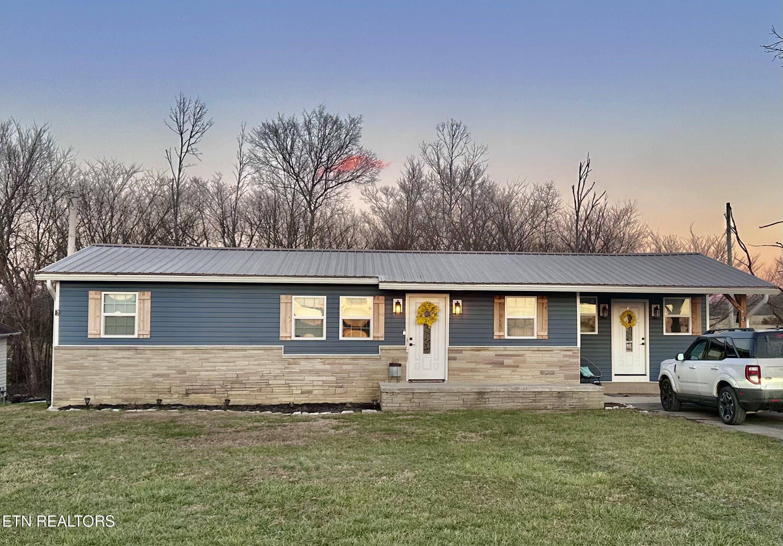 Speedwell, TN 37870,217 Yoakum LN