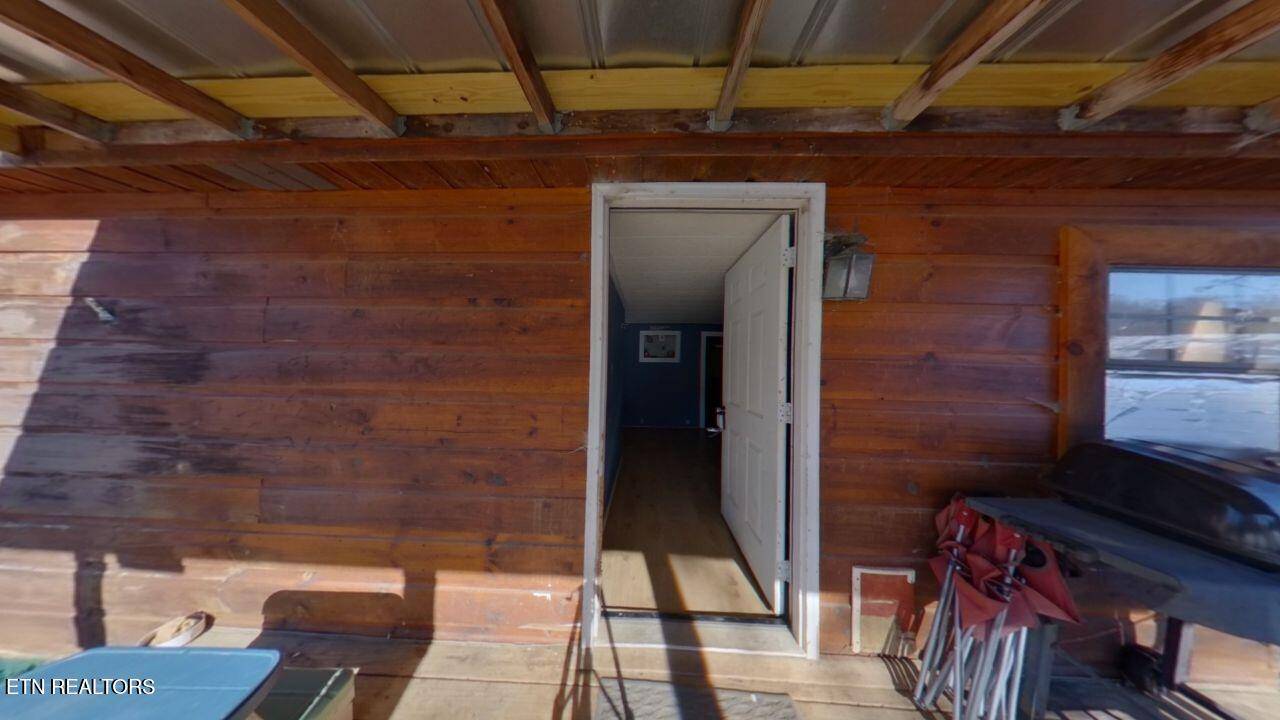 Tellico Plains, TN 37385,360 Croft Rd