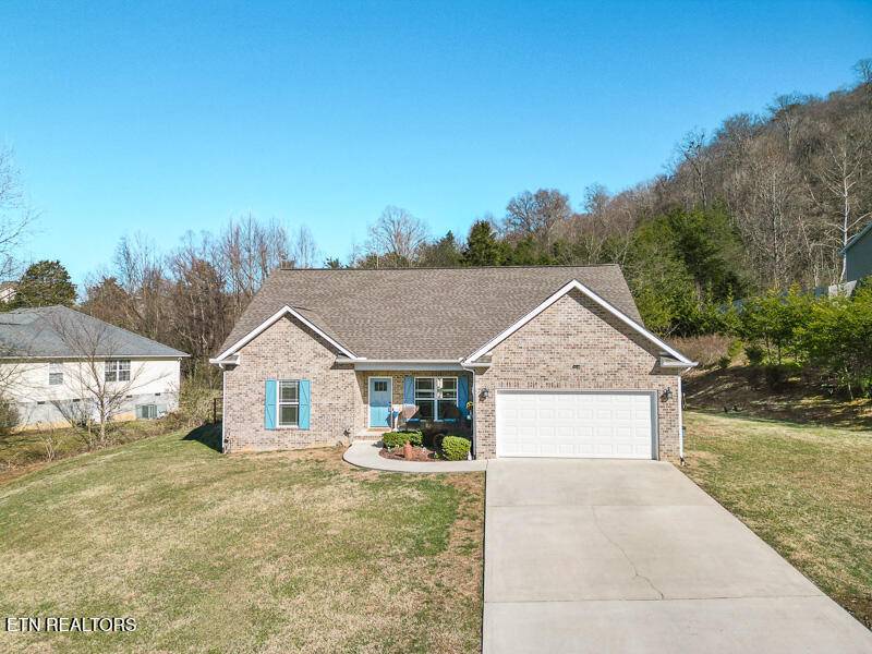 Clinton, TN 37716,155 Flag Stone WAY