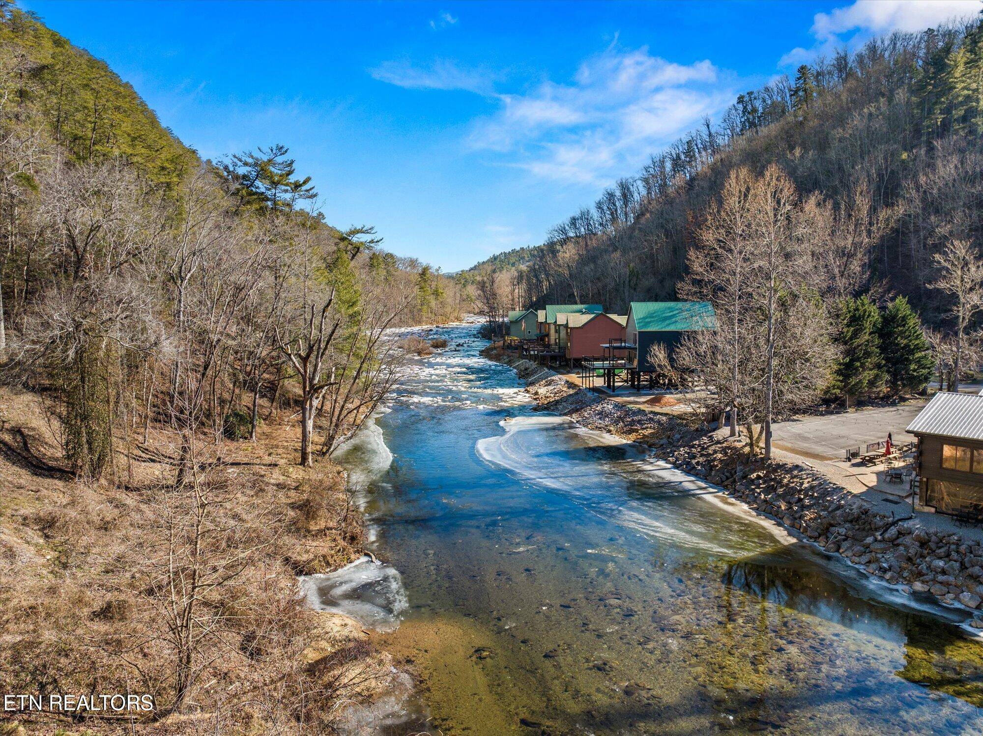 Tellico Plains, TN 37385,264 Rafter Rd