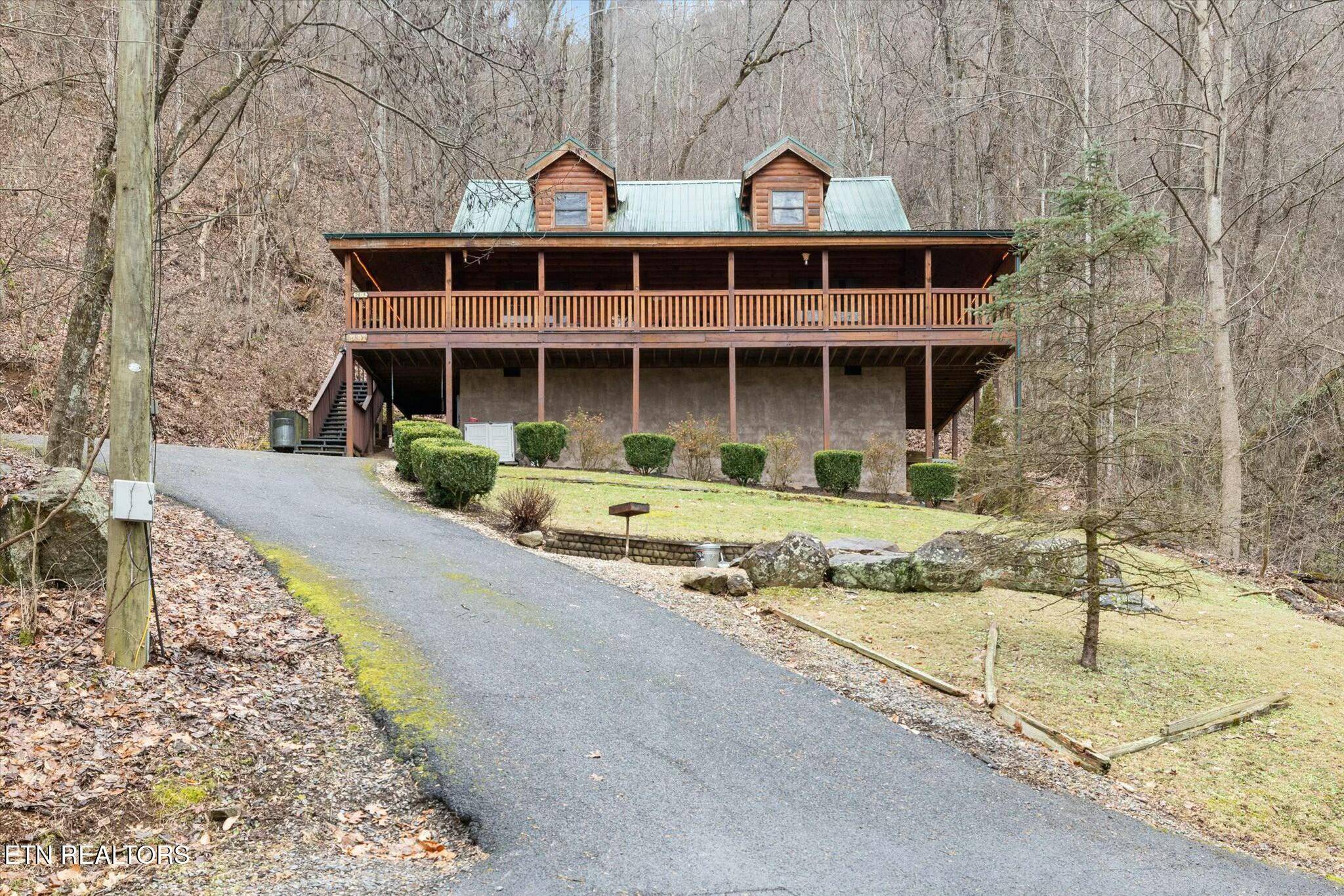 Sevierville, TN 37876,2615 Black Bear LN