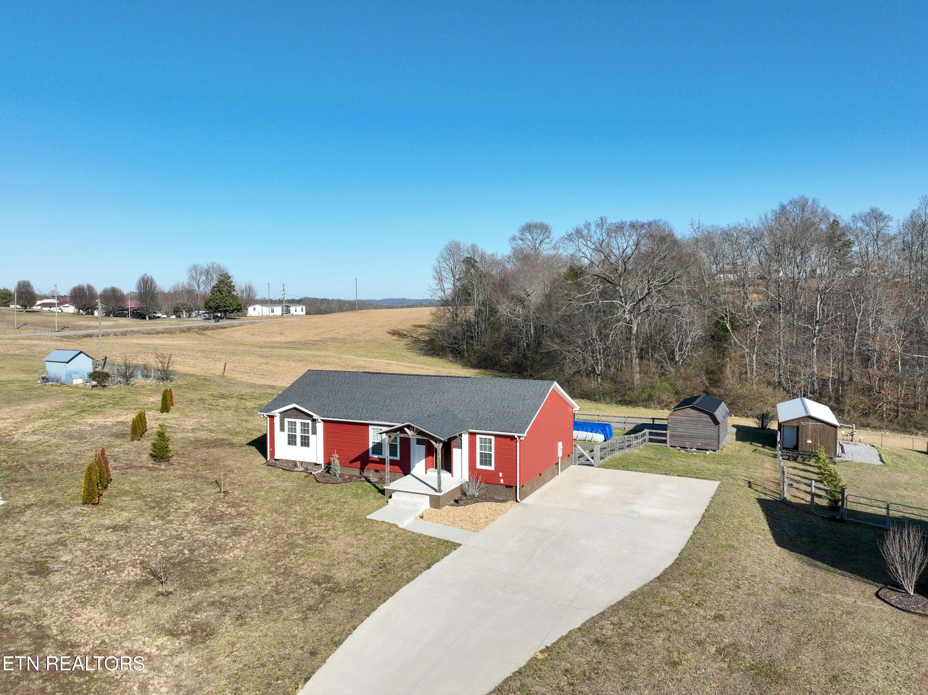 Sweetwater, TN 37874,272 County Road 312