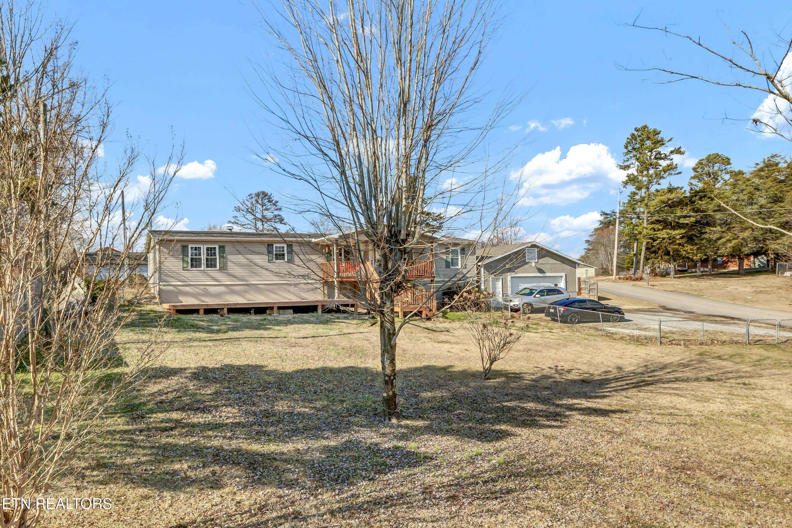 Corryton, TN 37721,102 2nd St