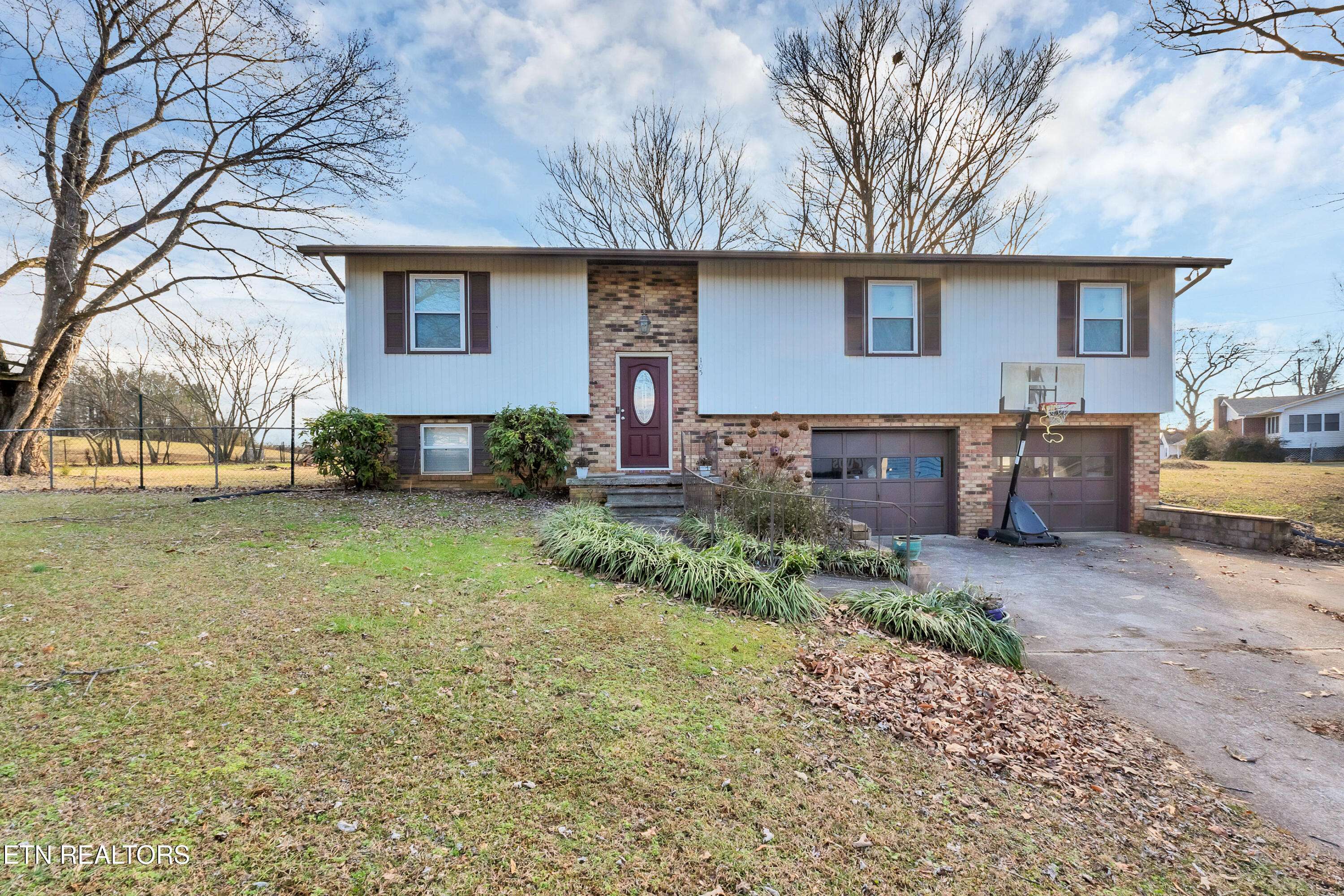 Maryville, TN 37803,105 Chaucer CIR