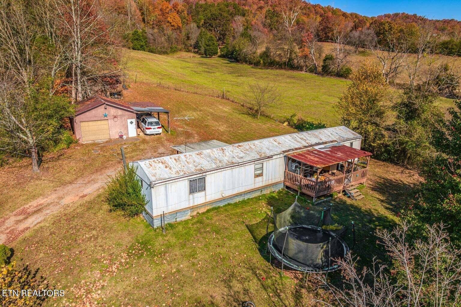 Whitesburg, TN 37891,128 Dogwood LN