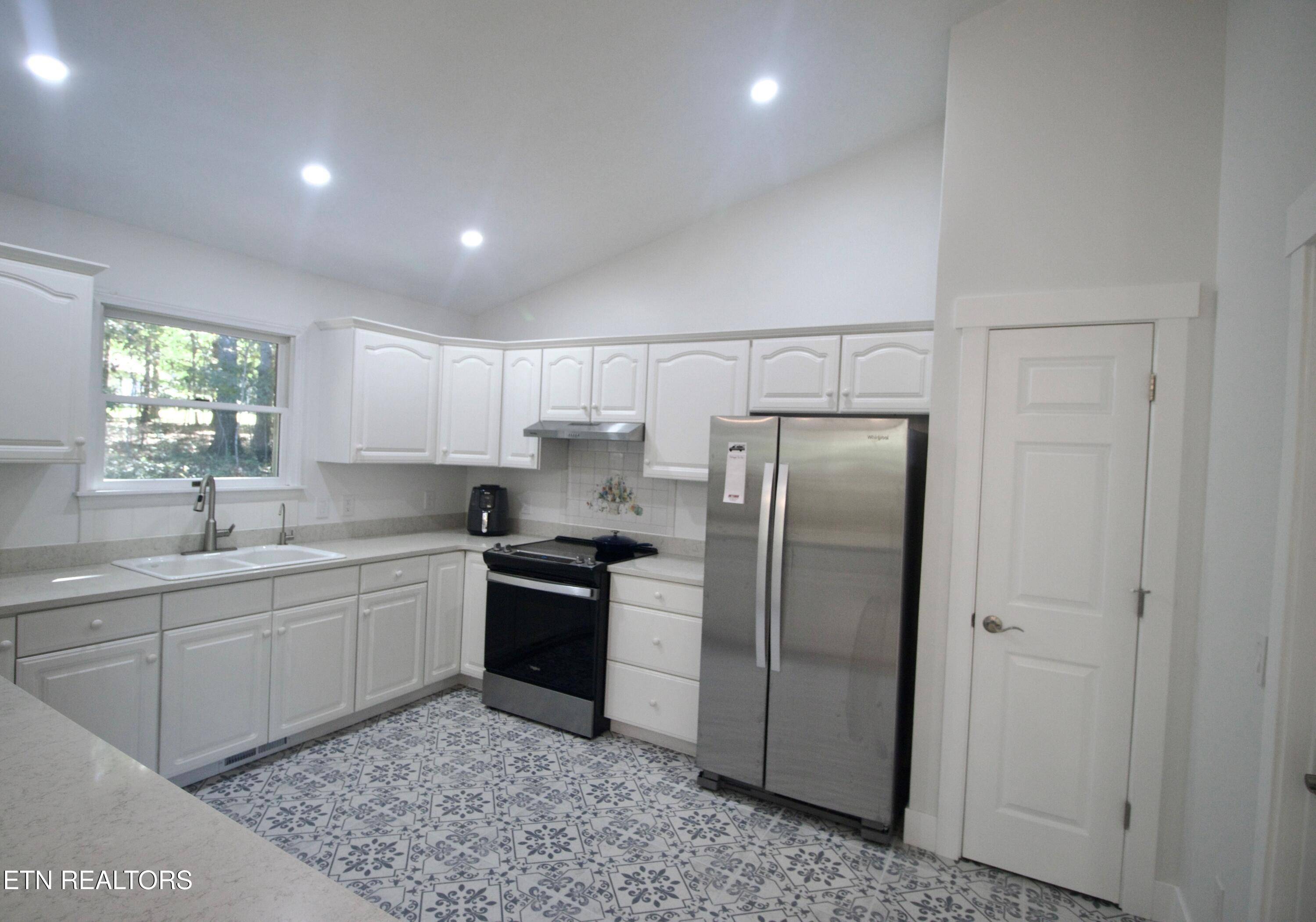 Crossville, TN 38555,217 Sandpiper LOOP