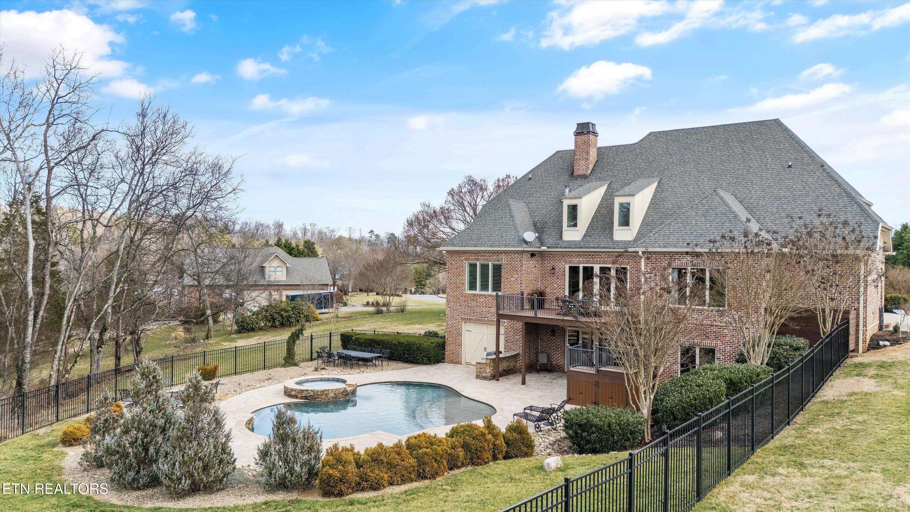 Knoxville, TN 37922,2231 Henge Point LN