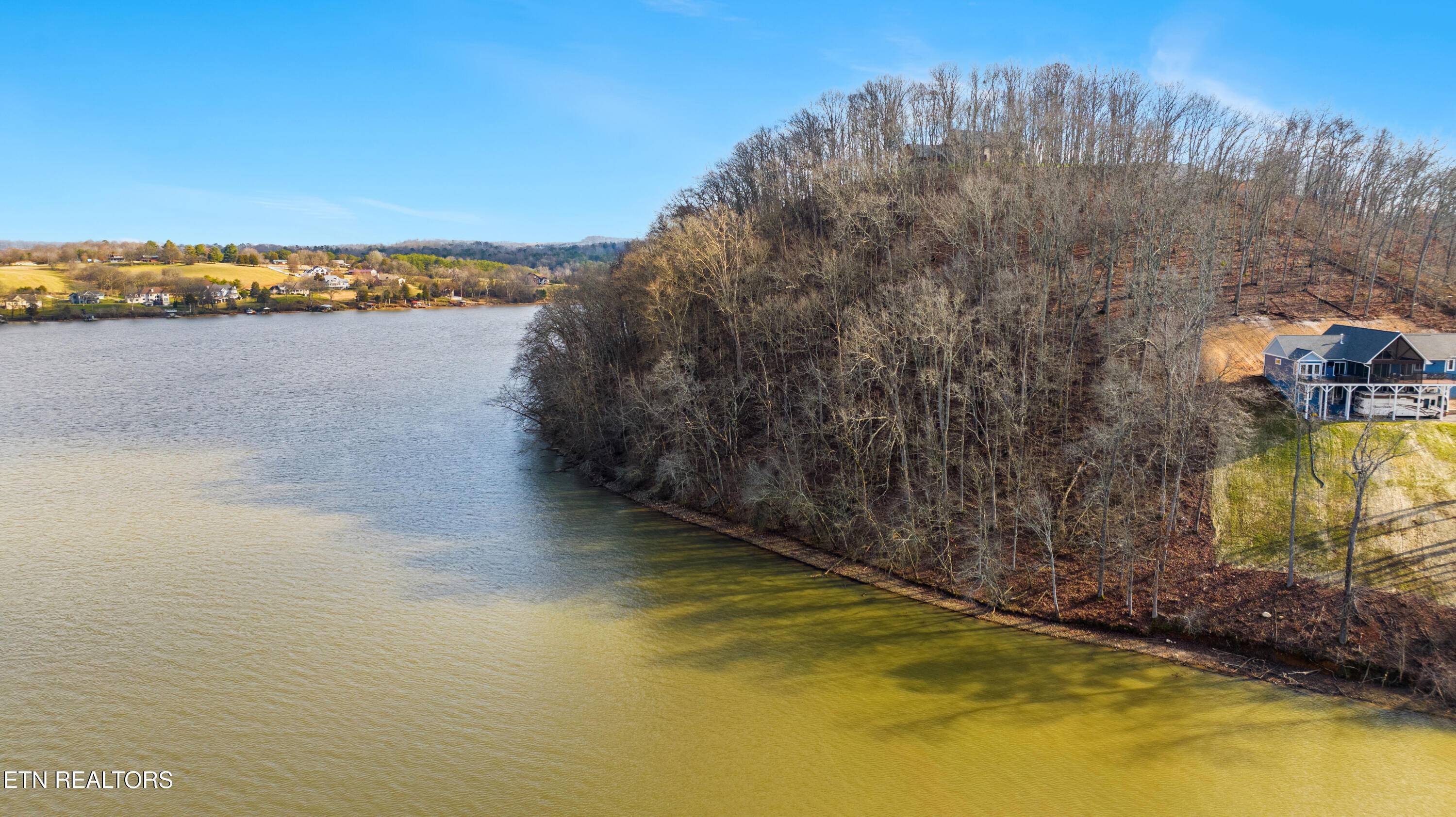 Loudon, TN 37774,942 Eagle Nest DR