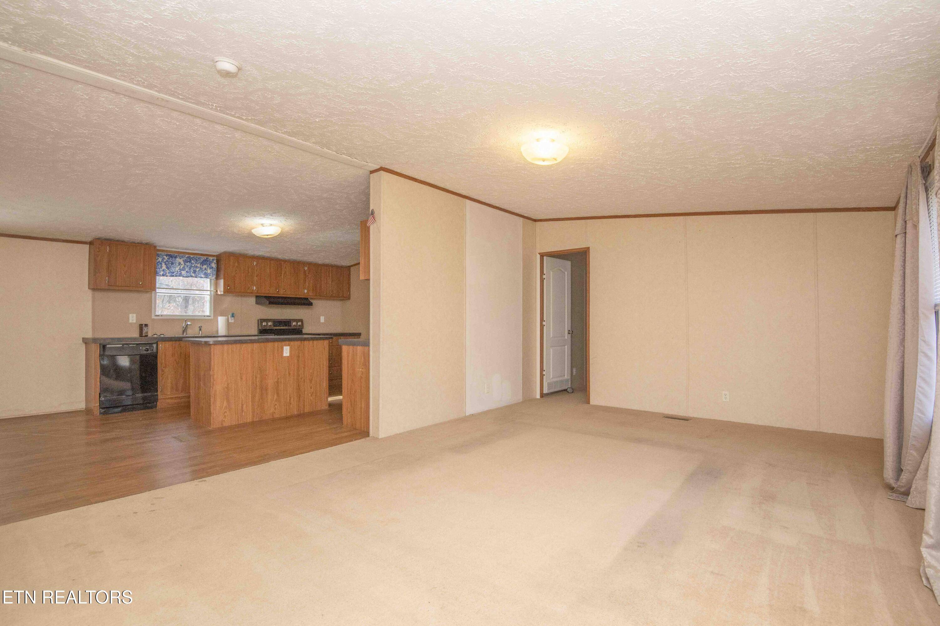 Clinton, TN 37716,103 Loggers LN