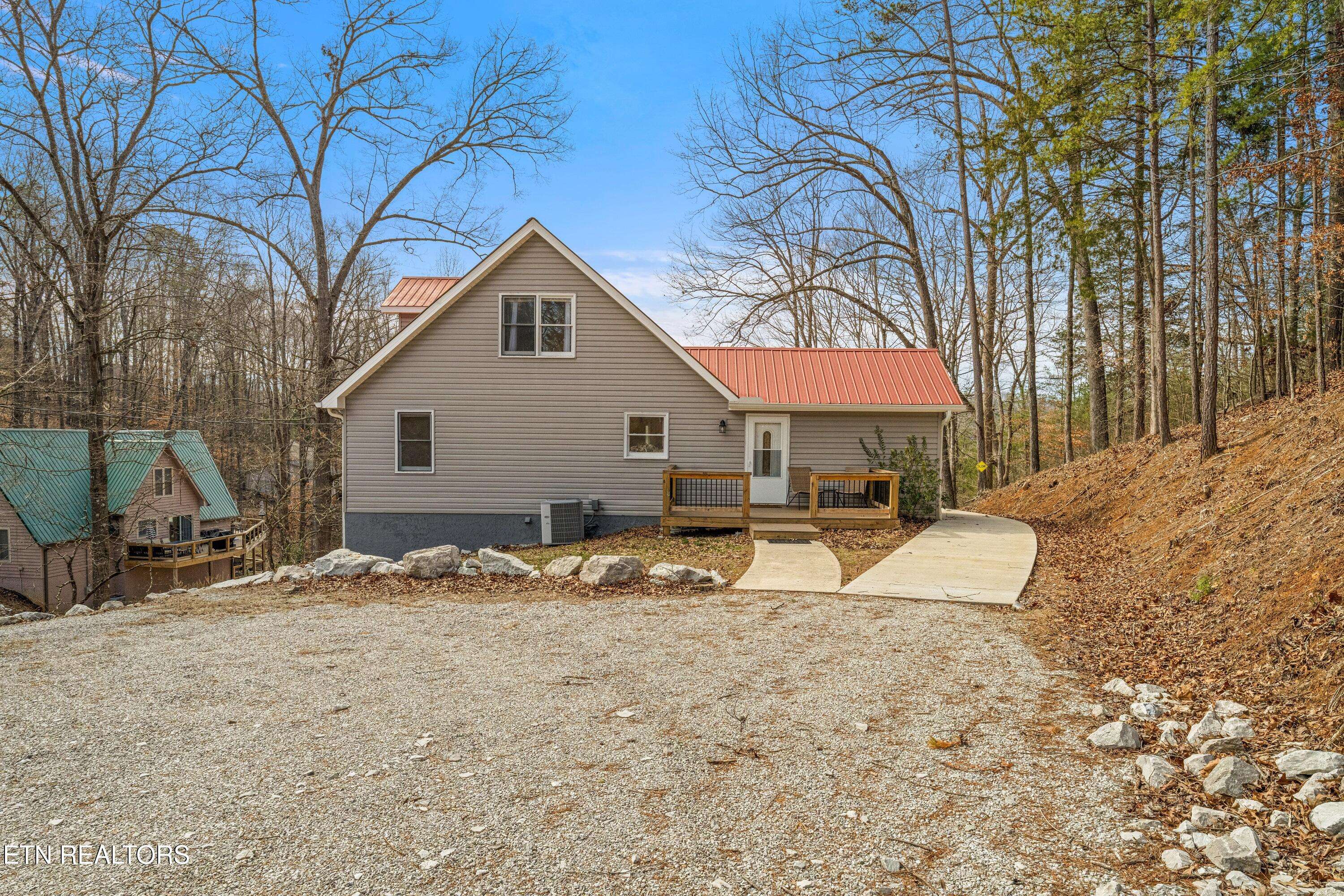 Lafollette, TN 37766,818 Deerfield WAY