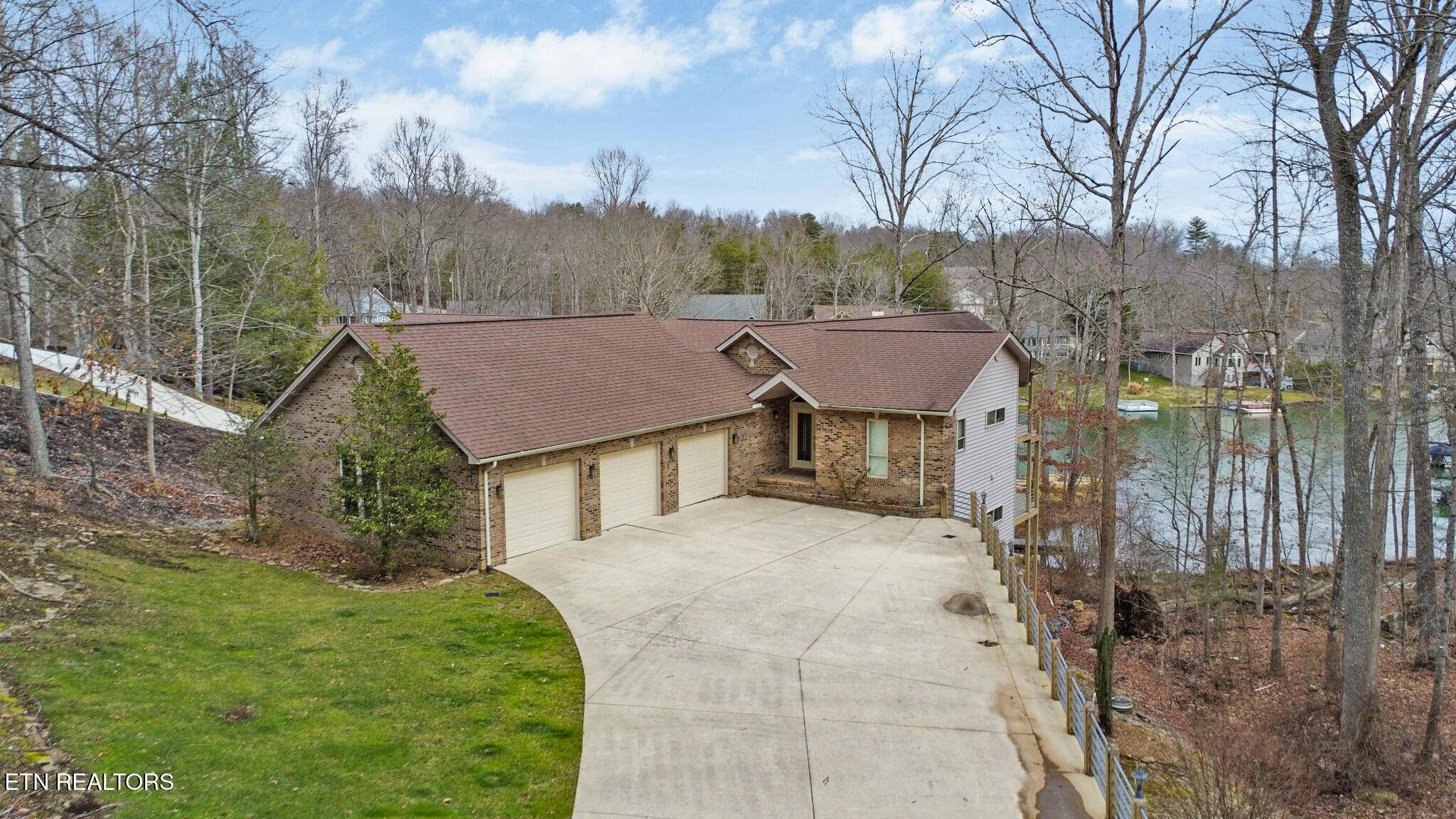 Crossville, TN 38558,164 Lynhurst DR