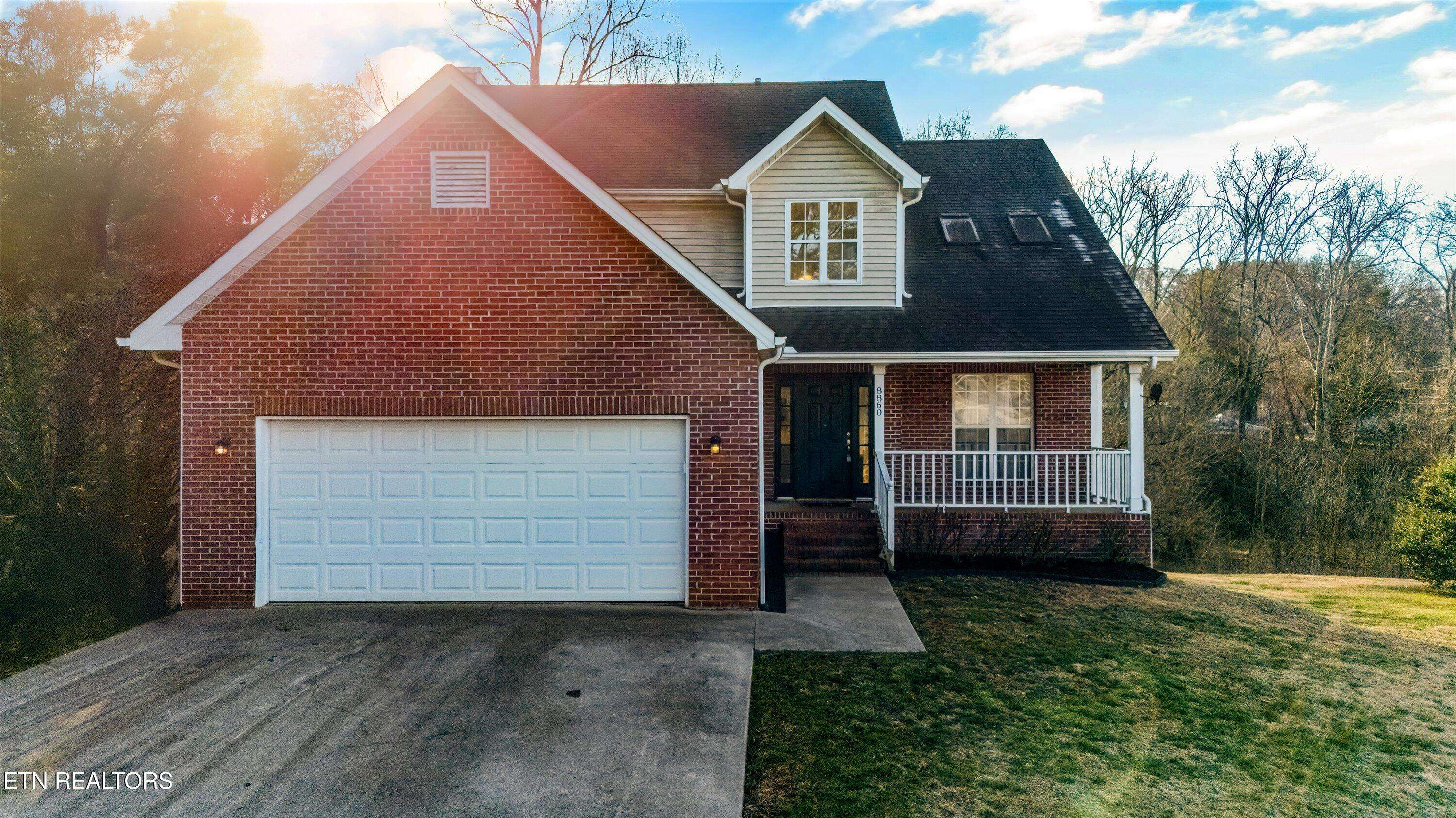 Knoxville, TN 37923,8860 Brucewood LN