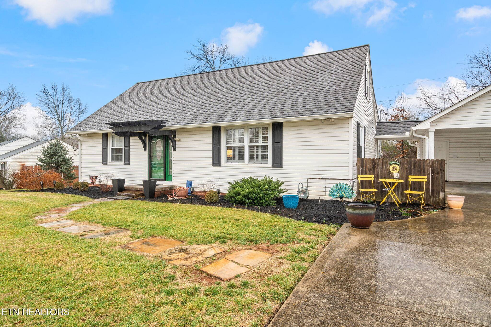 Knoxville, TN 37918,5305 Brazelton Rd