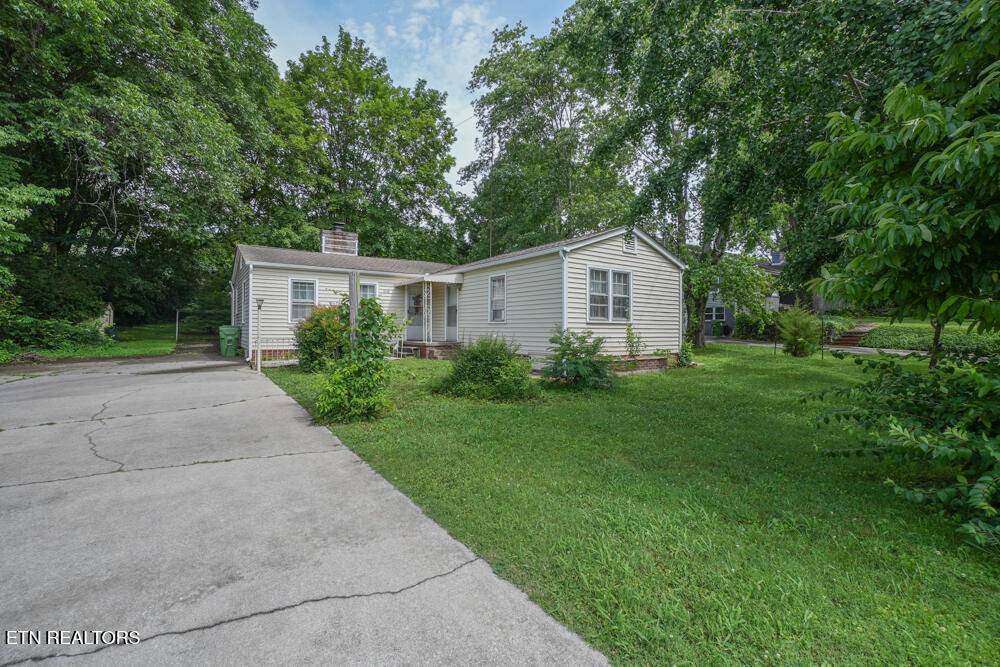 Maryville, TN 37803,1209 Redwood Ave