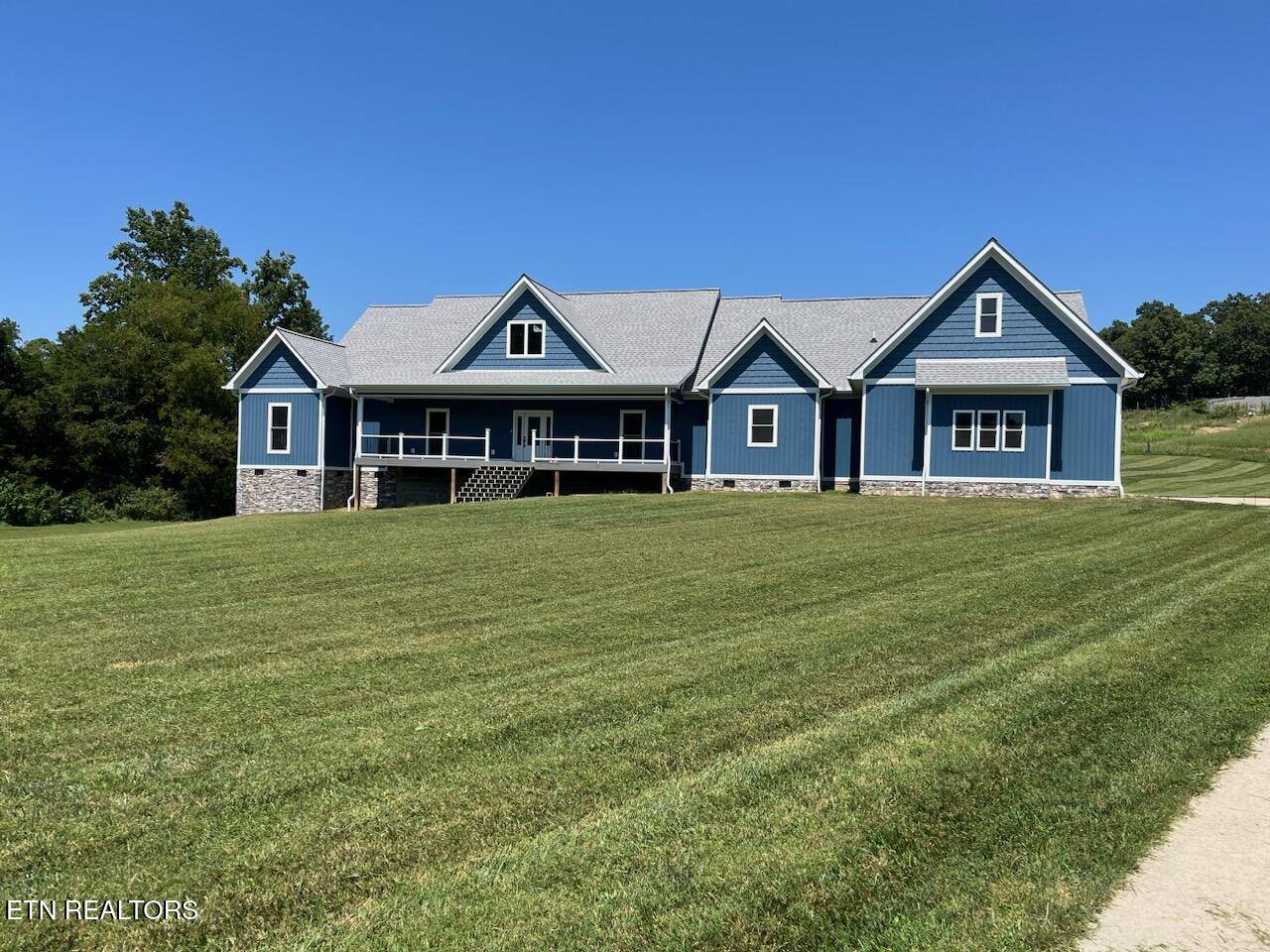 Dandridge, TN 37725,641 Zirkle Rd