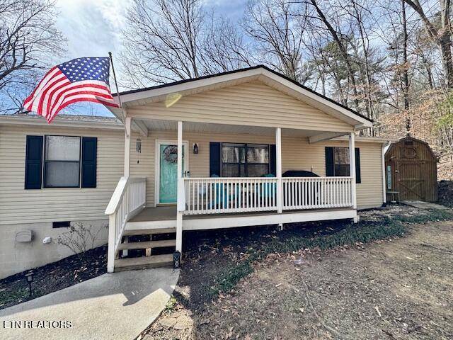 Harriman, TN 37748,215 Vann DR