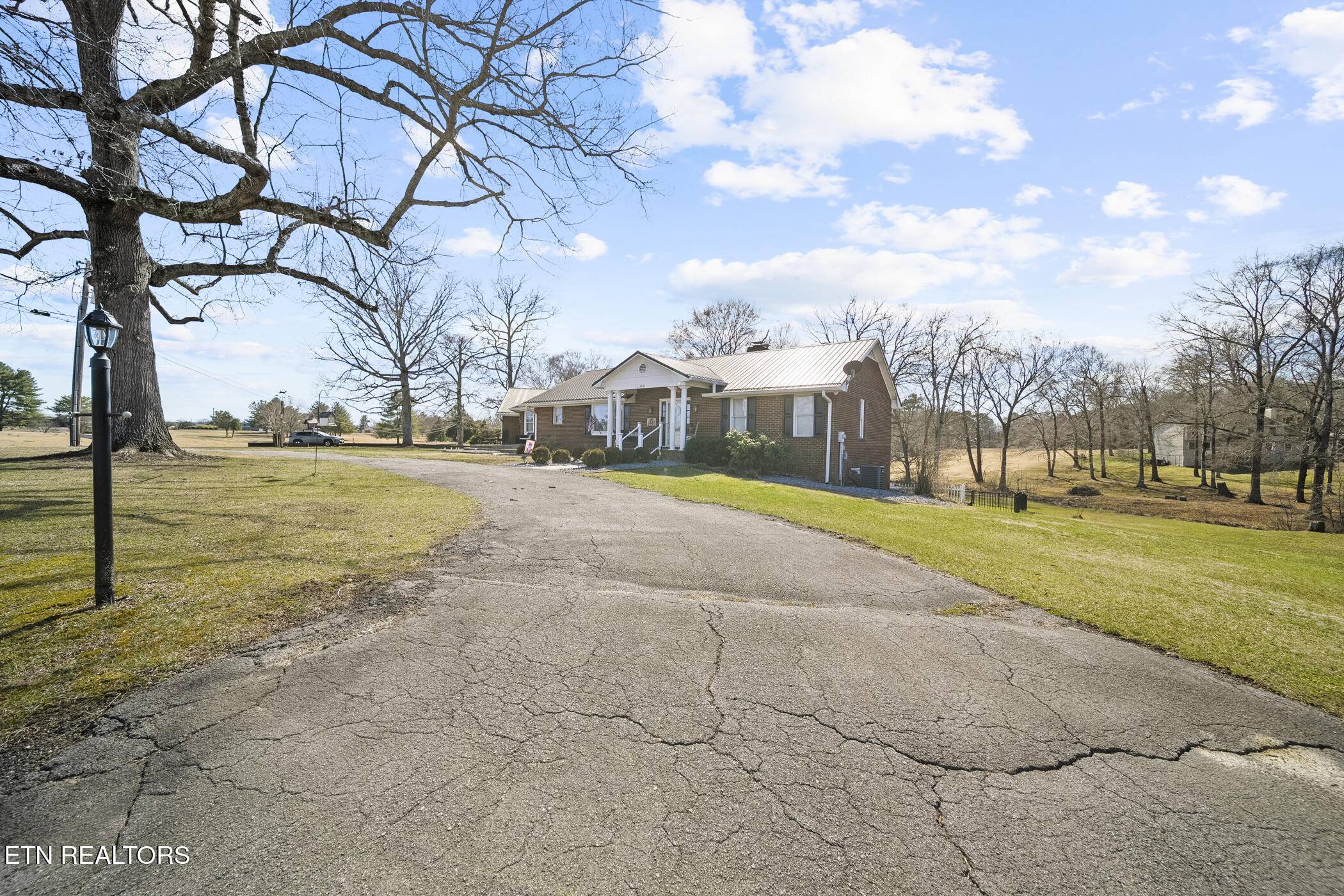 Baneberry, TN 37890,3435 Mountain View LN