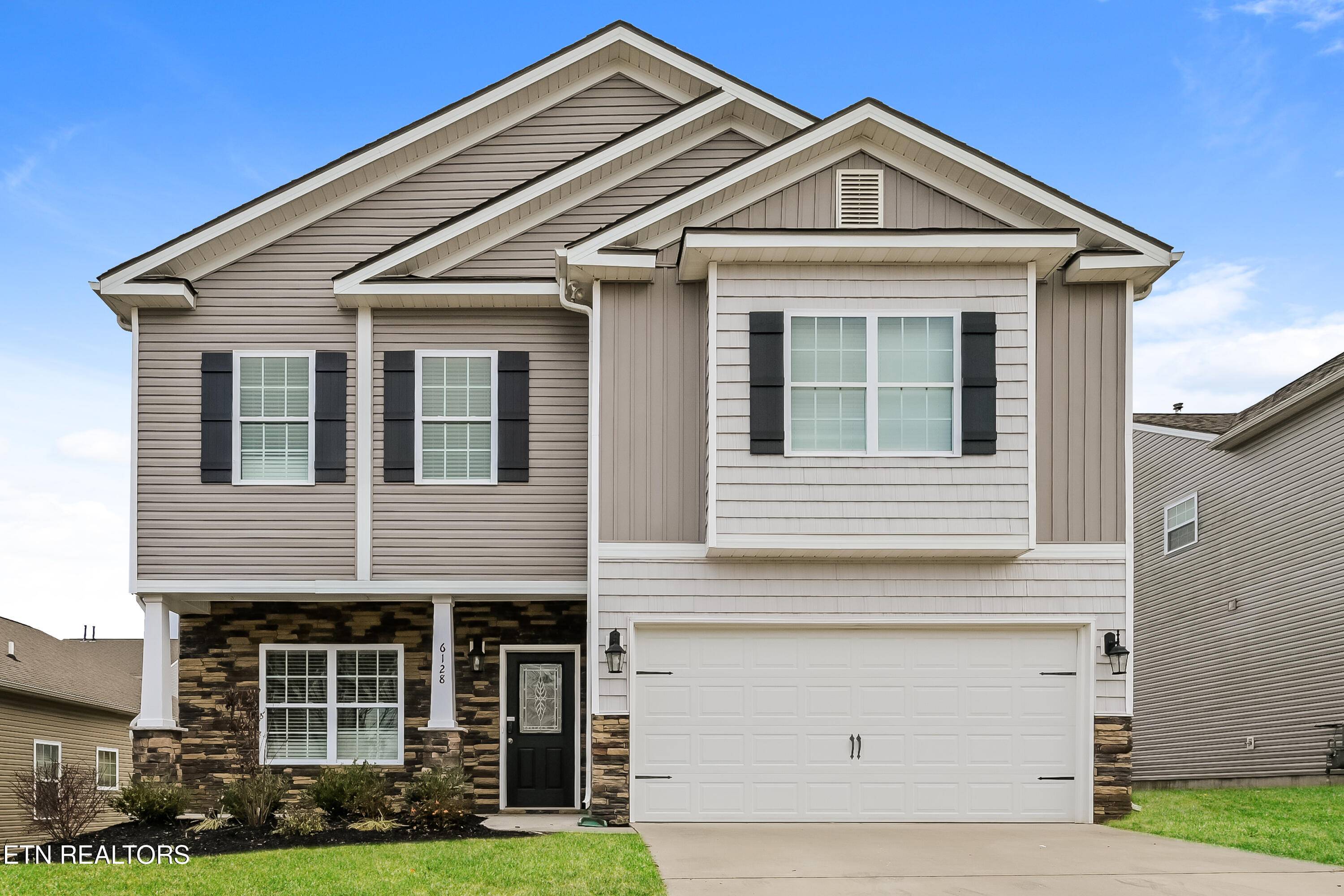 Knoxville, TN 37912,6128 Pembridge Rd