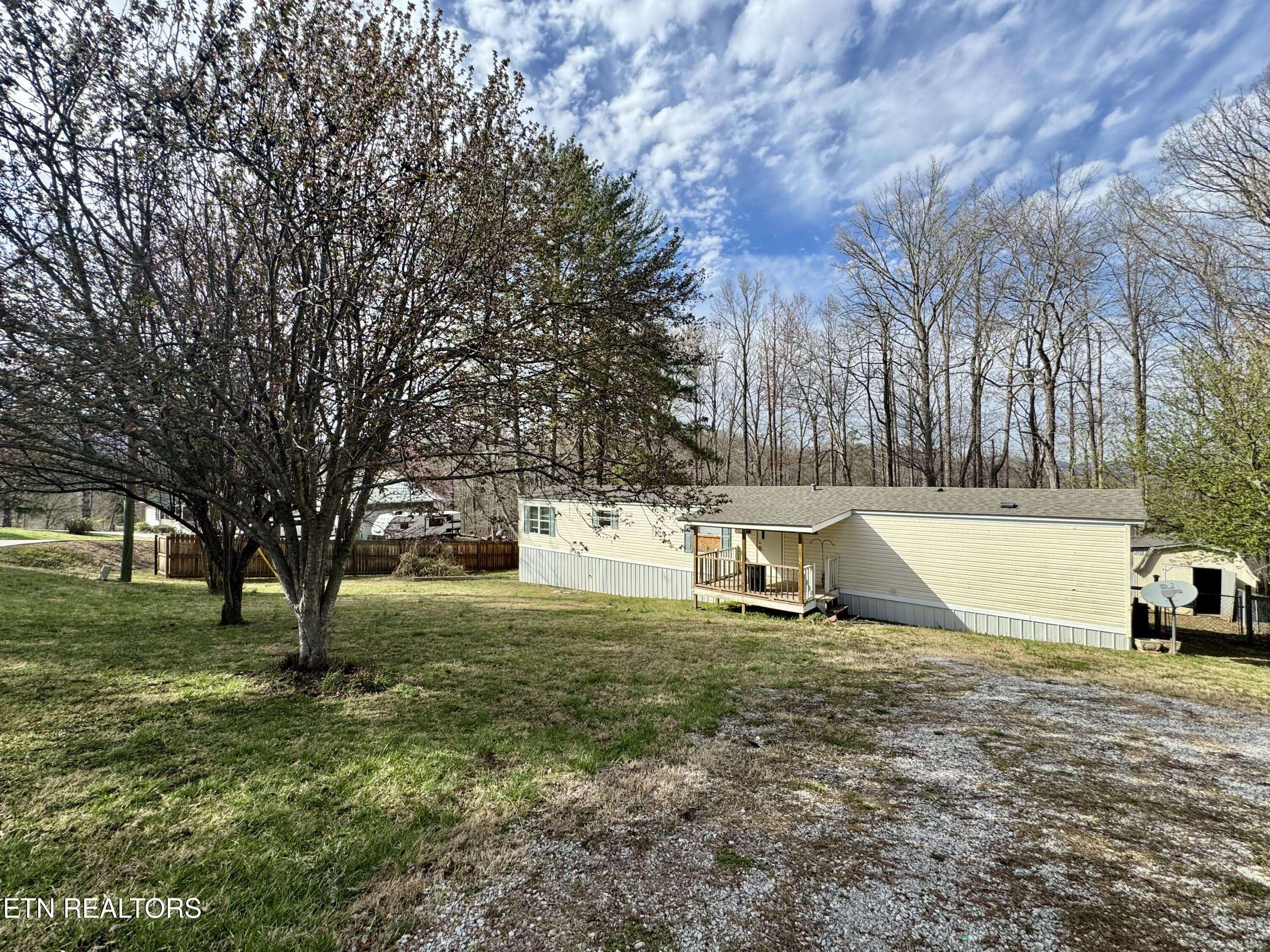 Caryville, TN 37714,1870 Shady Cove Rd