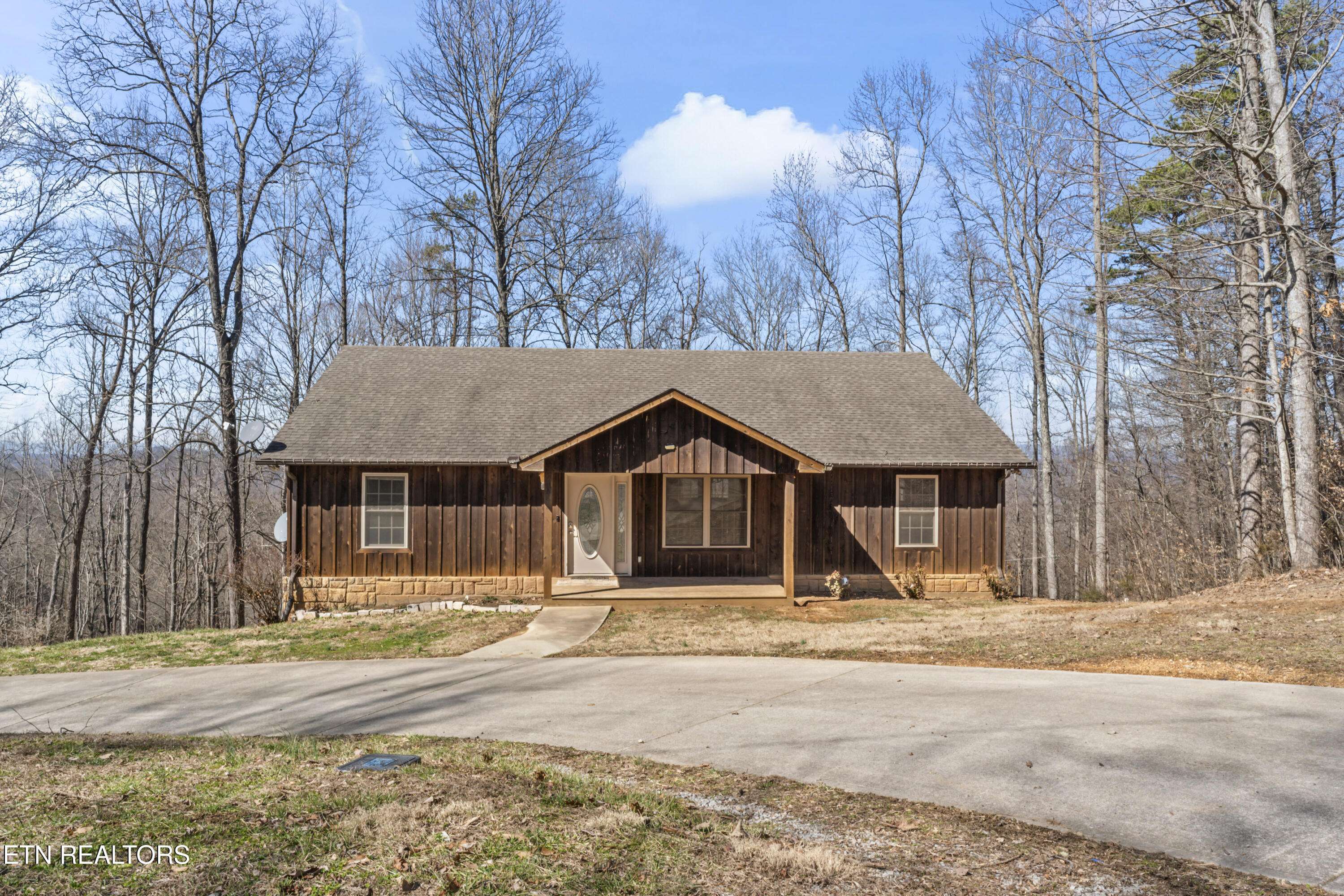 Maynardville, TN 37807,636 Fox Hunter Rd