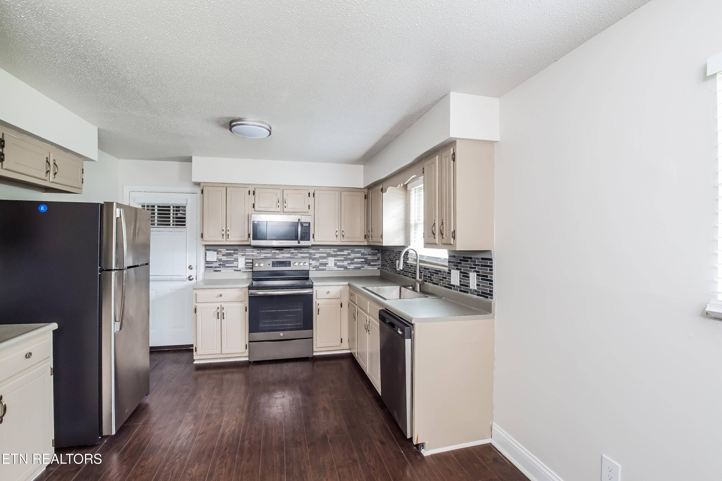 Knoxville, TN 37918,7104 Fieldview LN