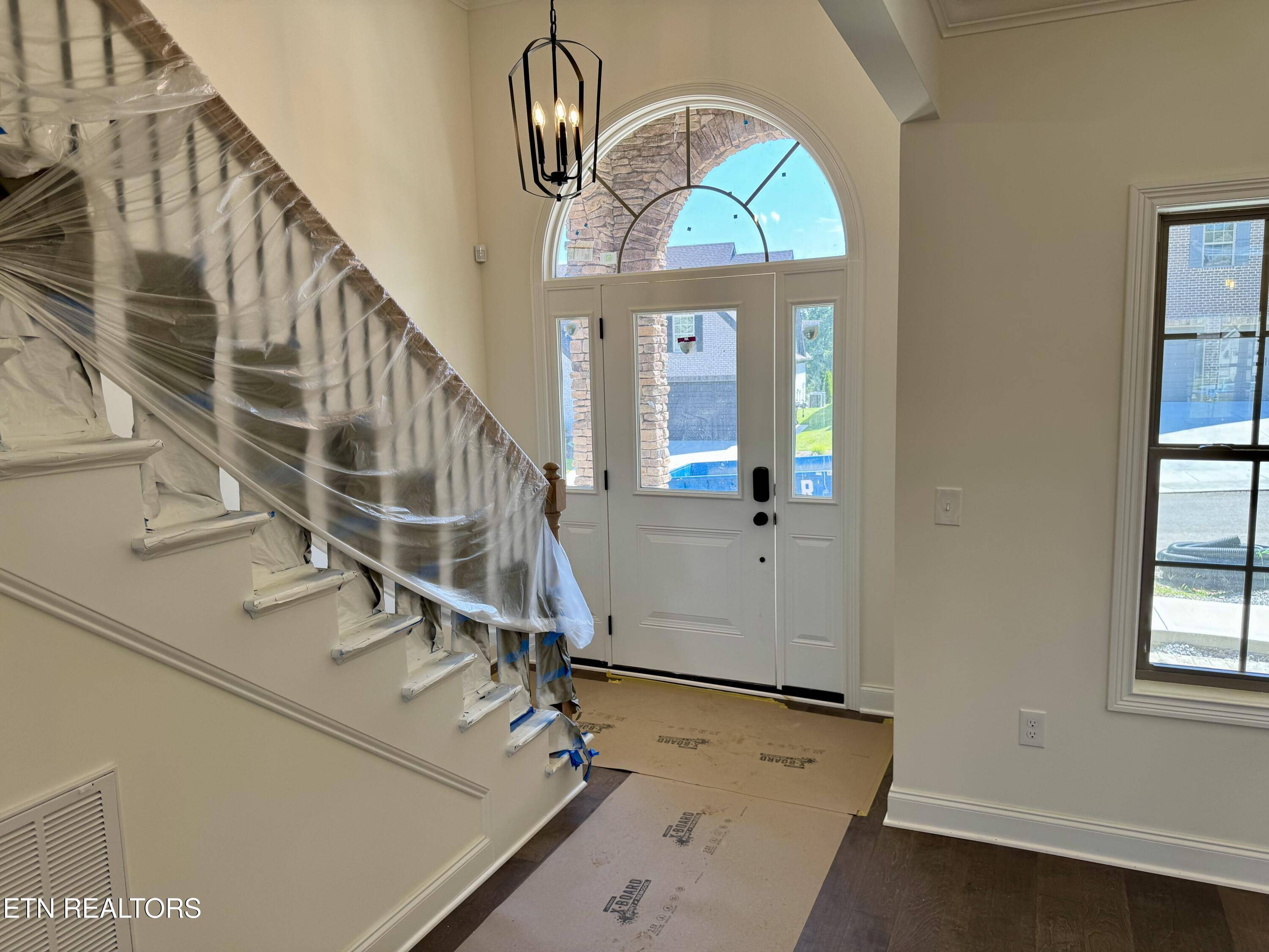 Knoxville, TN 37932,2127 Lantern Park LN