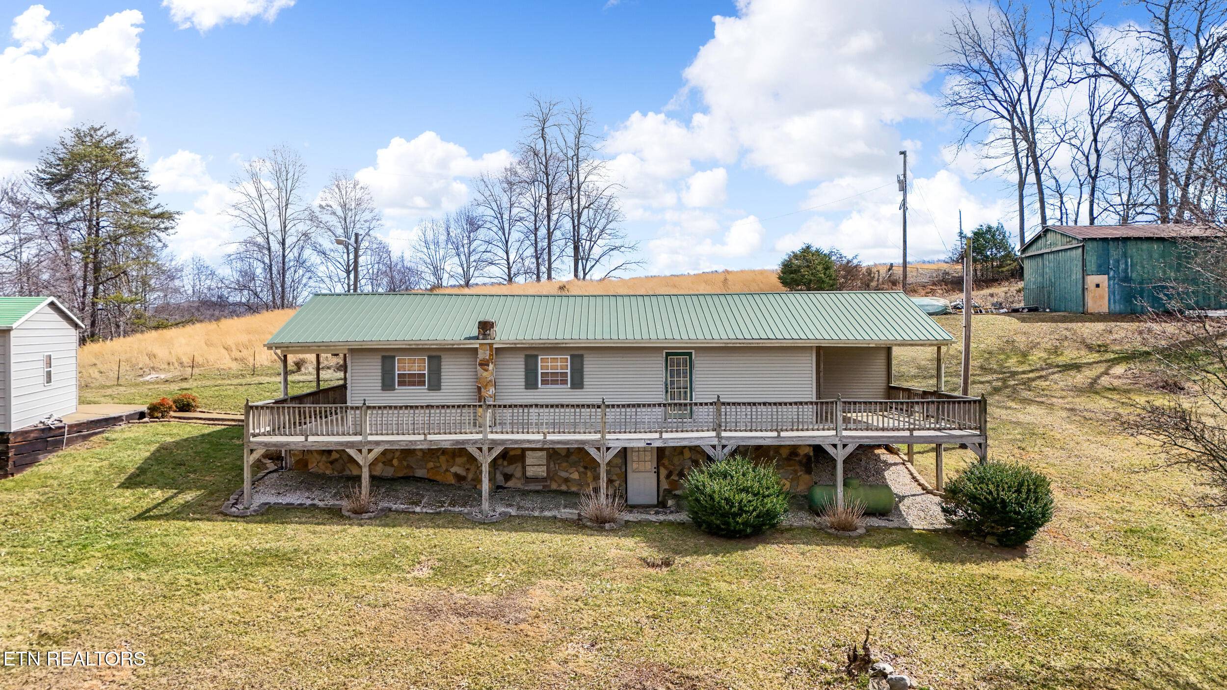 Sneedville, TN 37869,1577 Alton Rd