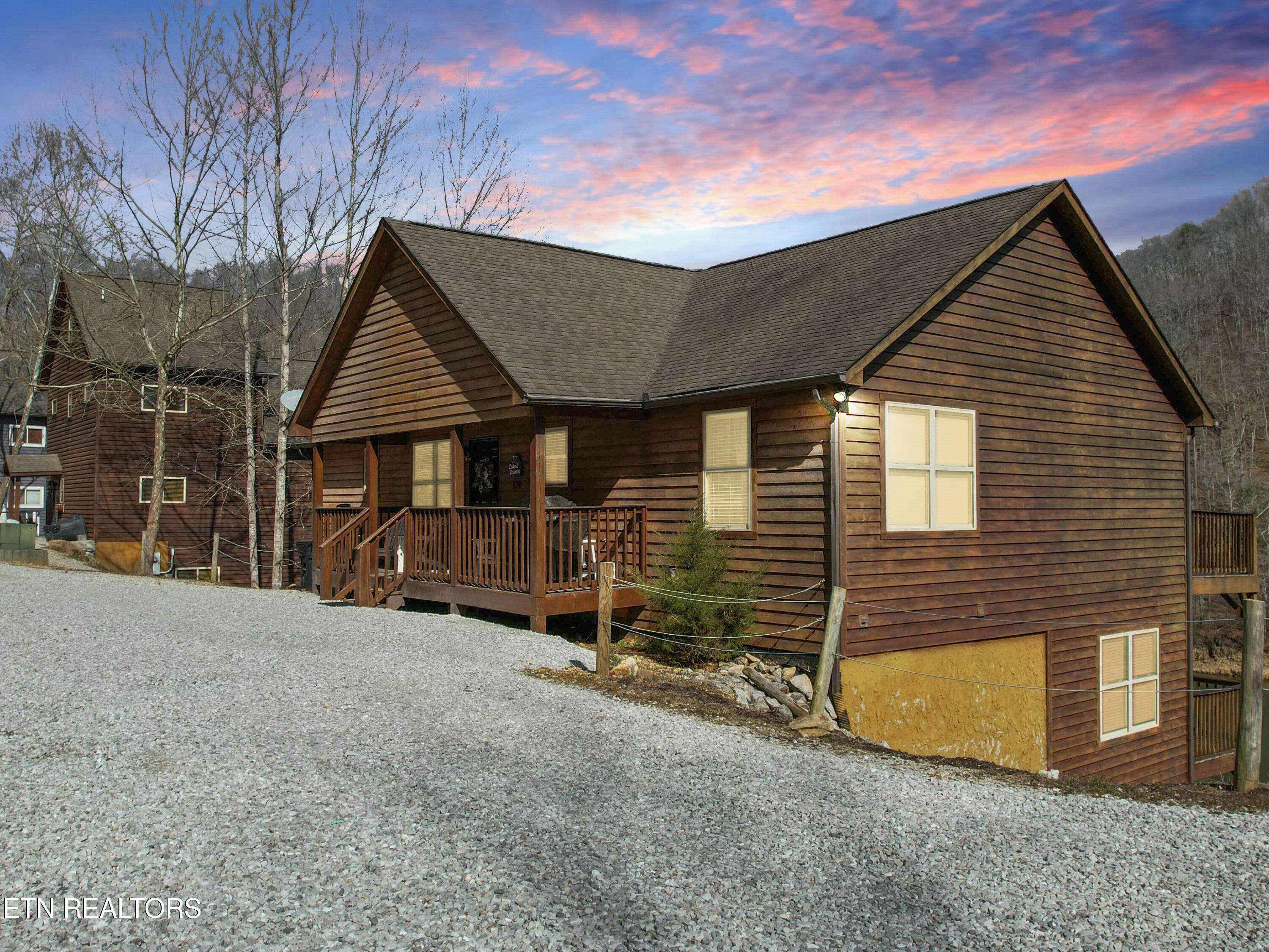 Lafollette, TN 37766,130 Bluewater LN