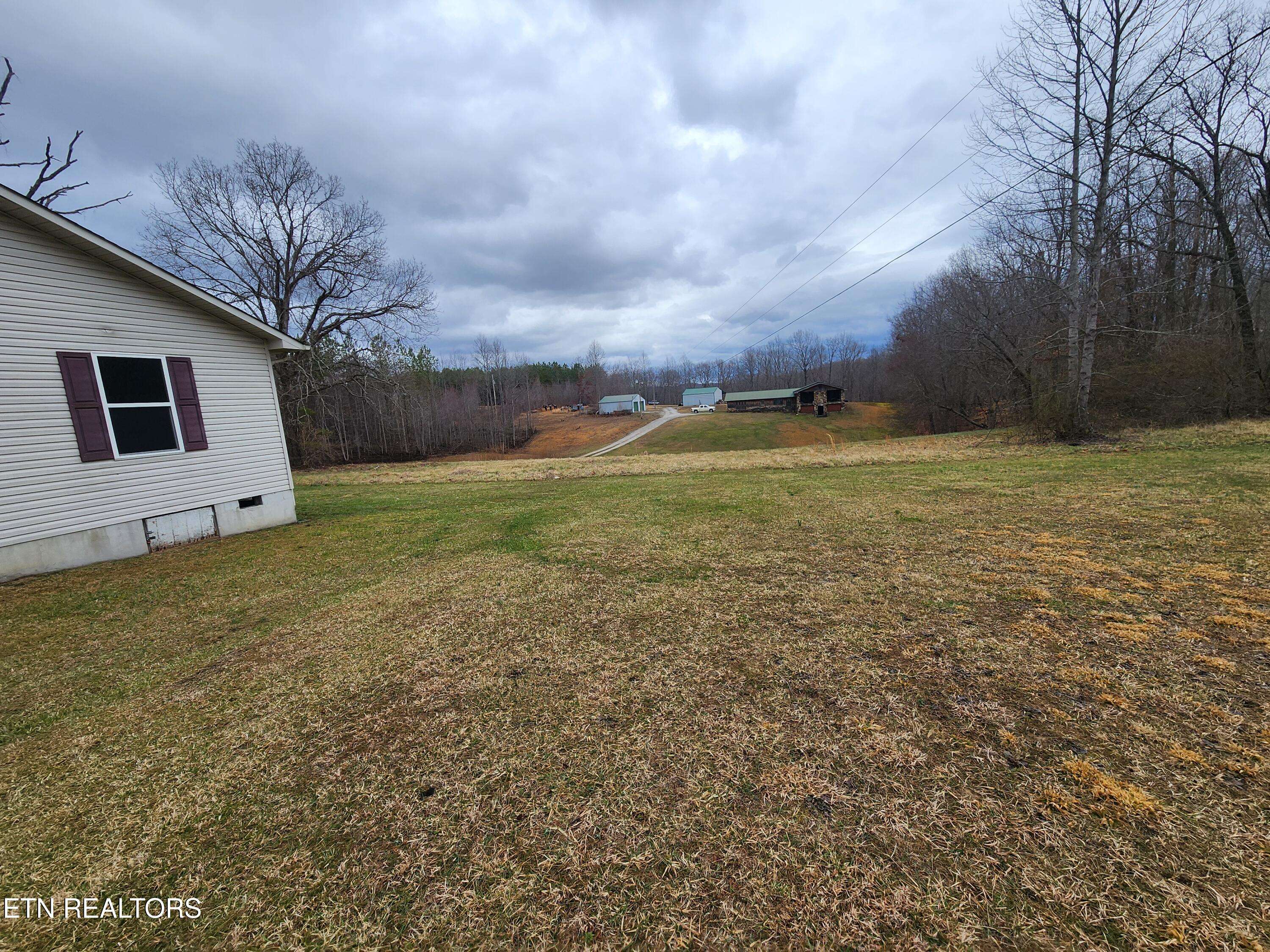 Robbins, TN 37852,1930 Robbins Rd