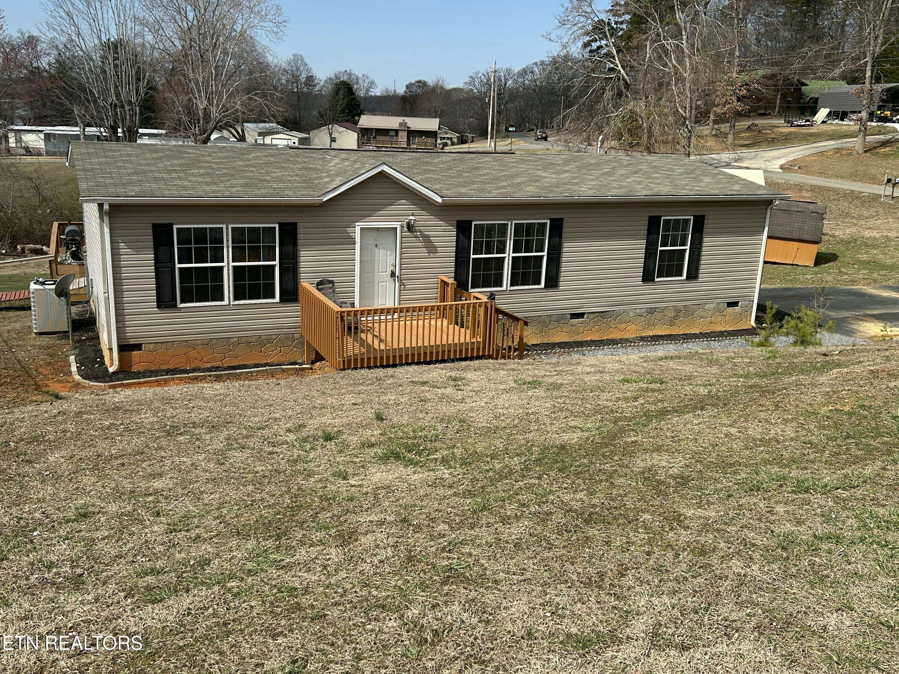 Dandridge, TN 37725,1594 Covington Rd