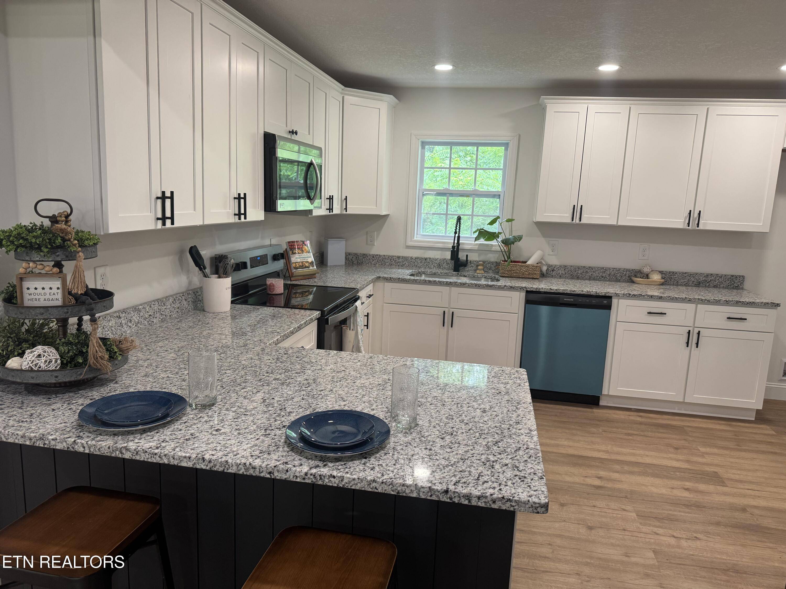 Rockwood, TN 37854,314 Lakemont DR