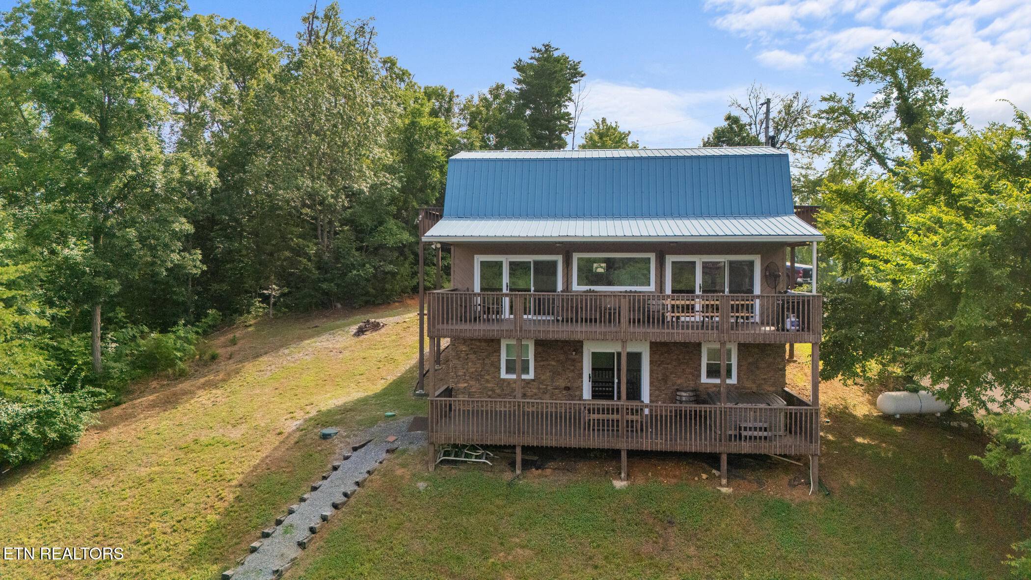 Sevierville, TN 37876,702 Chris Way WAY