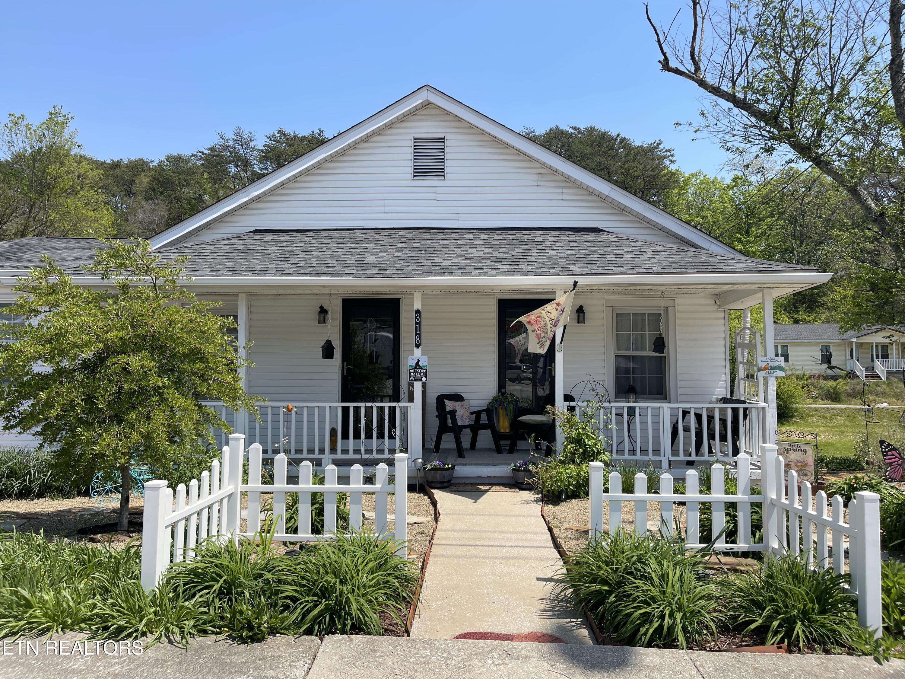 Rocky Top, TN 37769,318 Main St