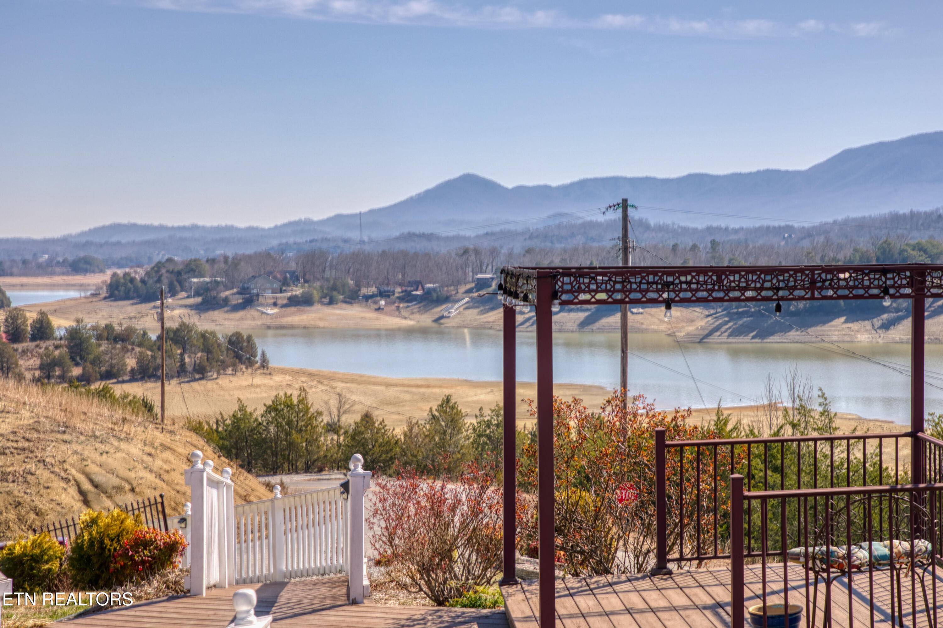 Sevierville, TN 37876,1110 Bayfront DR
