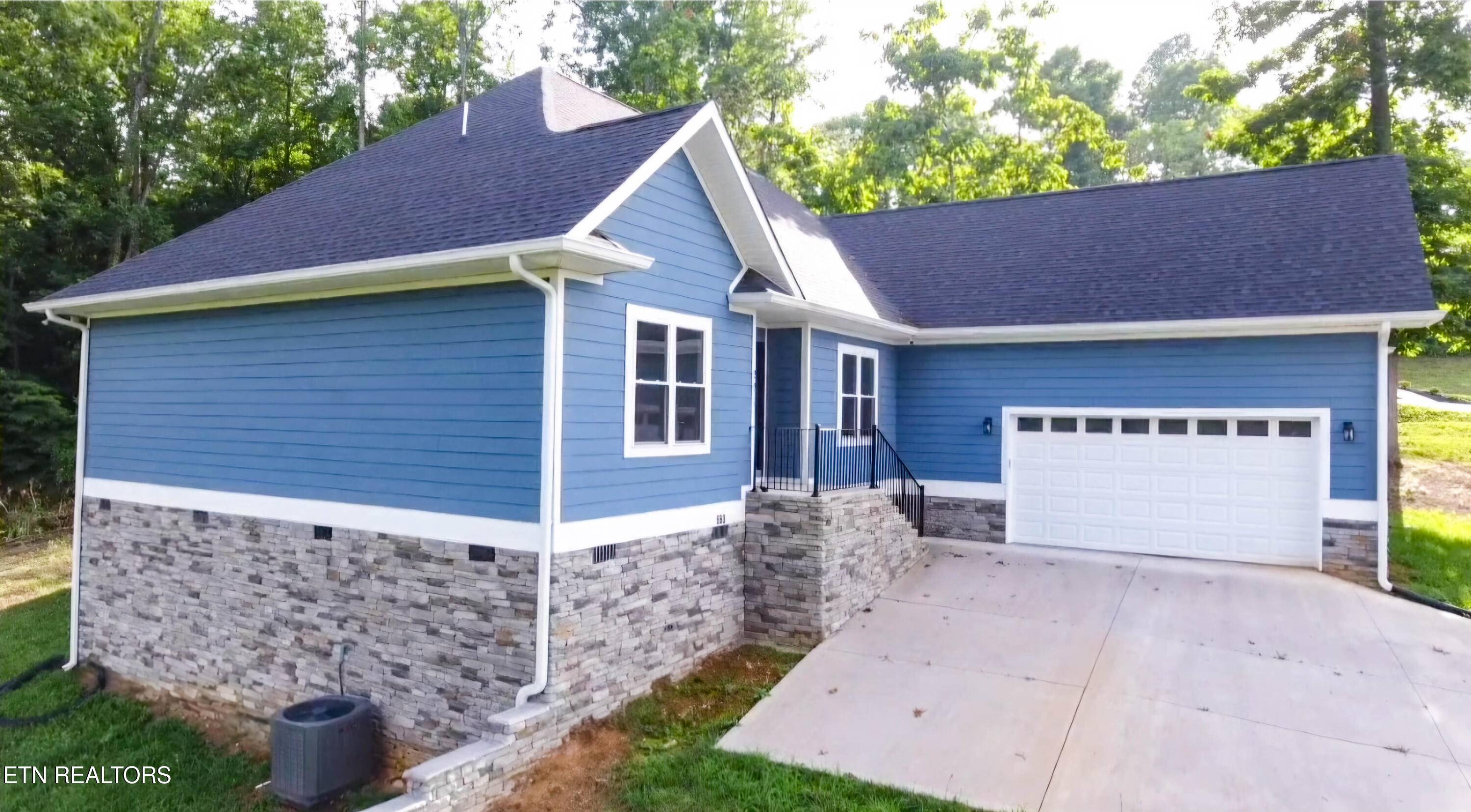 Maynardville, TN 37807,553 Hickory Pointe LN