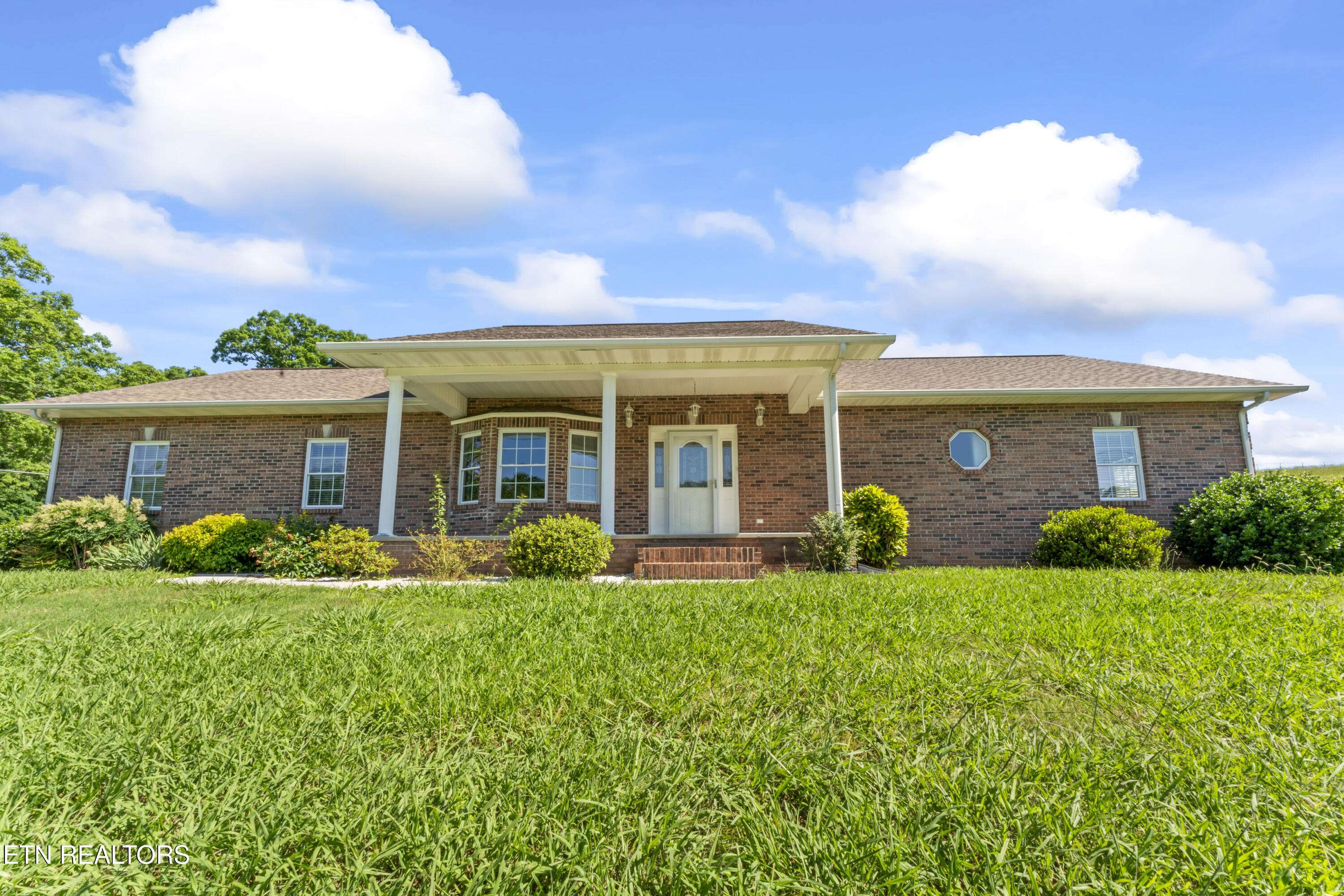 Loudon, TN 37774,6025 Zion Ridge Road