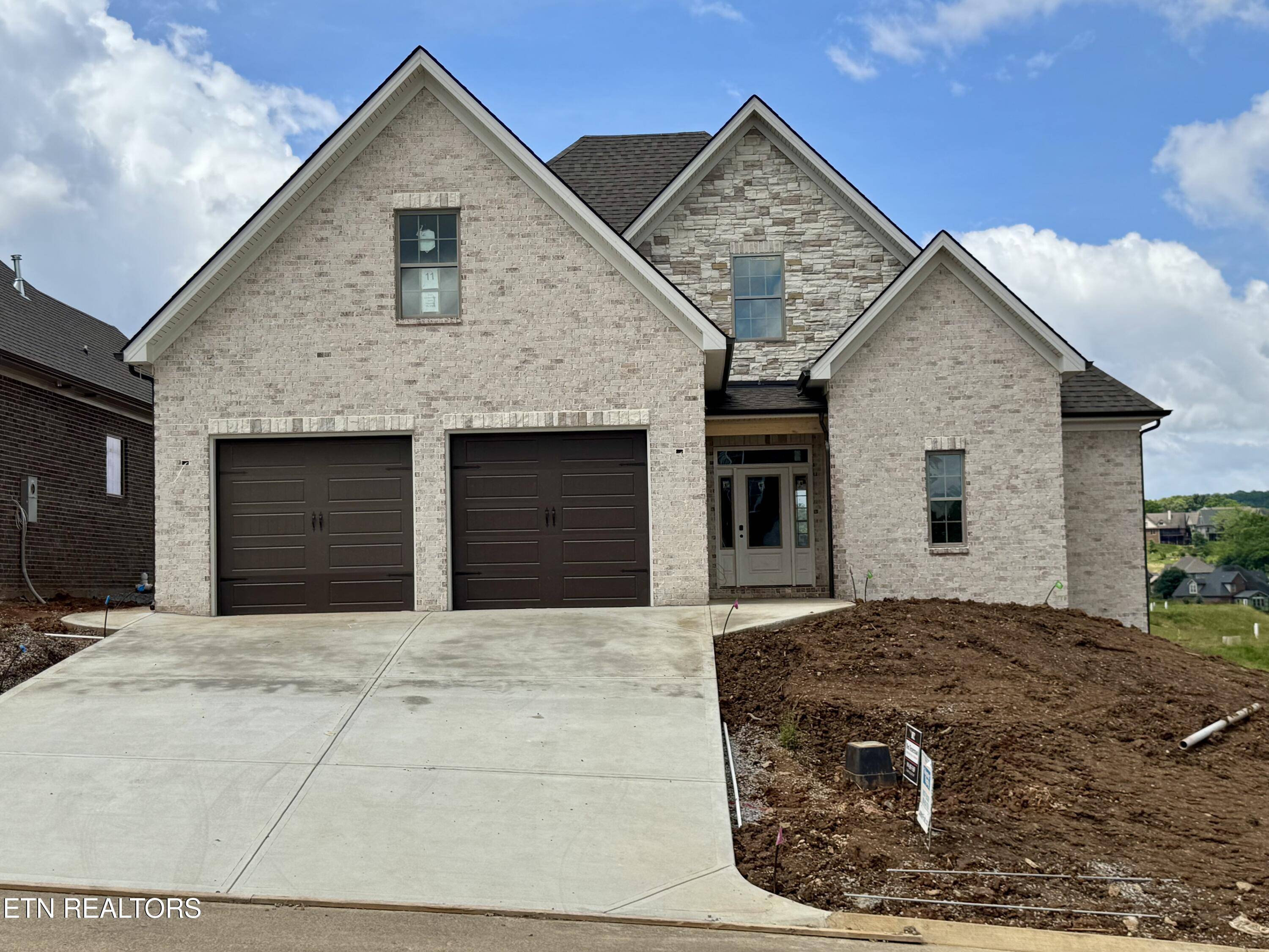 Knoxville, TN 37932,2131 Lantern Park LN