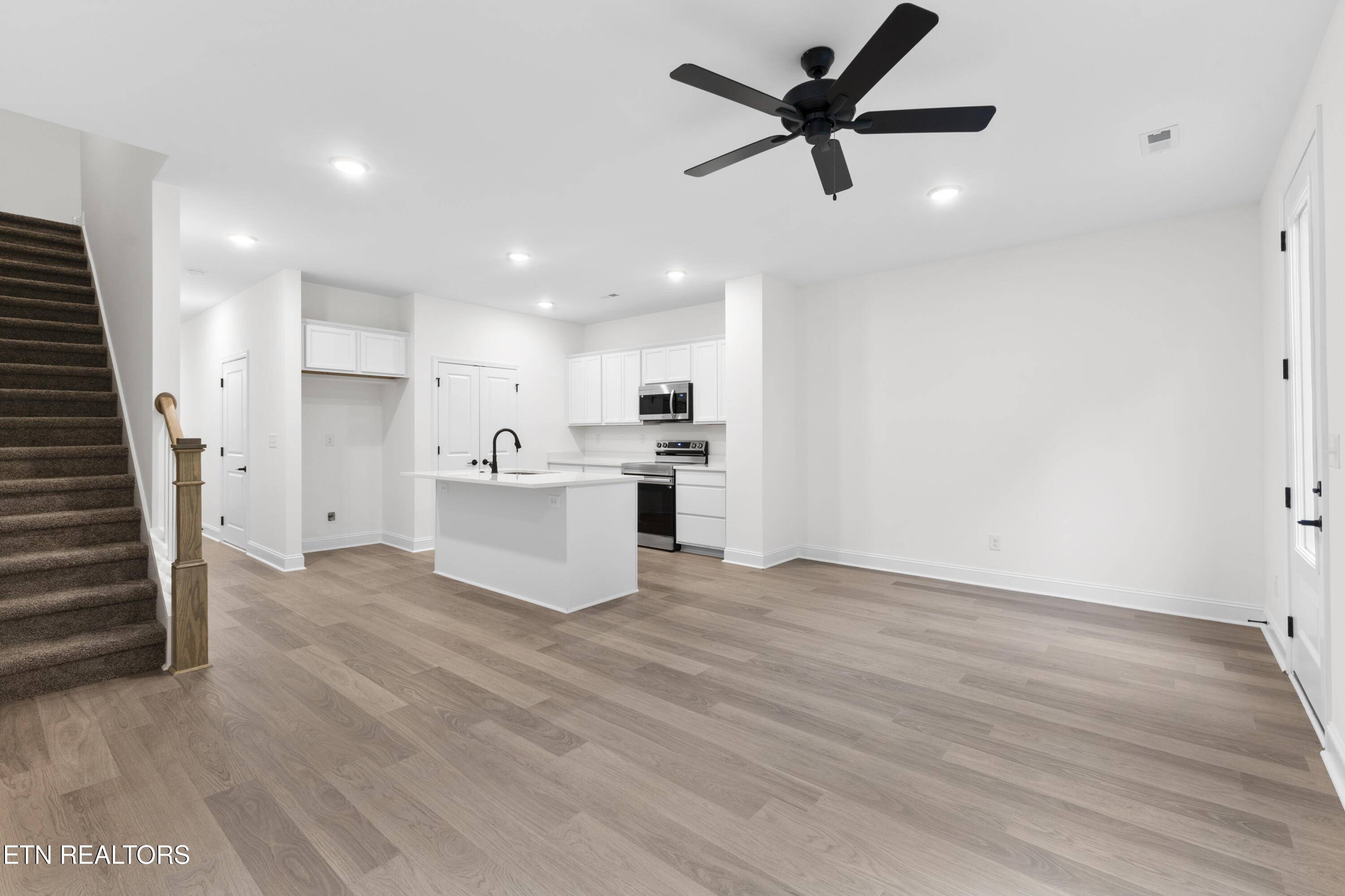 Knoxville, TN 37920,8845 Chapman Trace WAY