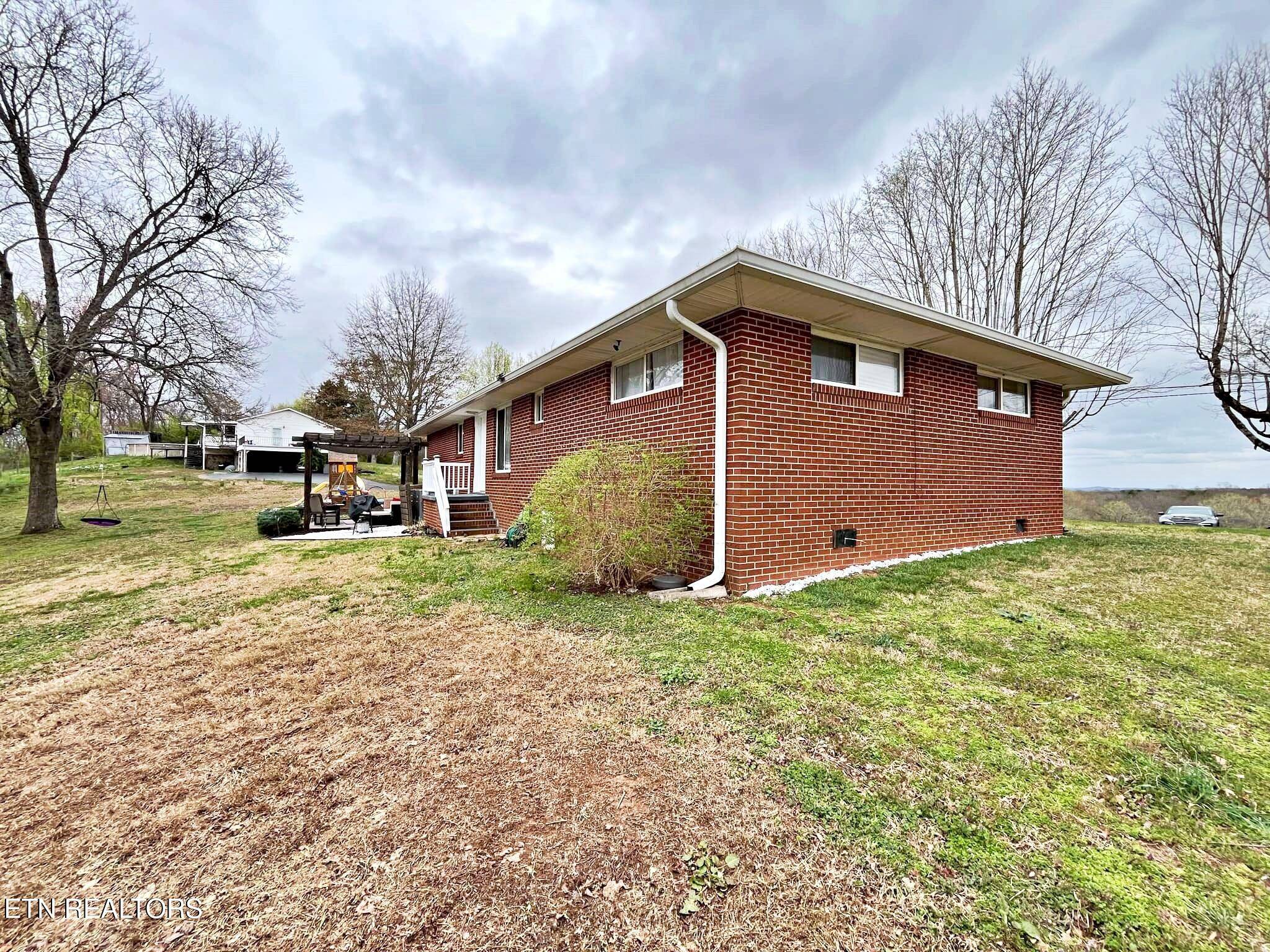 Harriman, TN 37748,606 Skyline View Lane