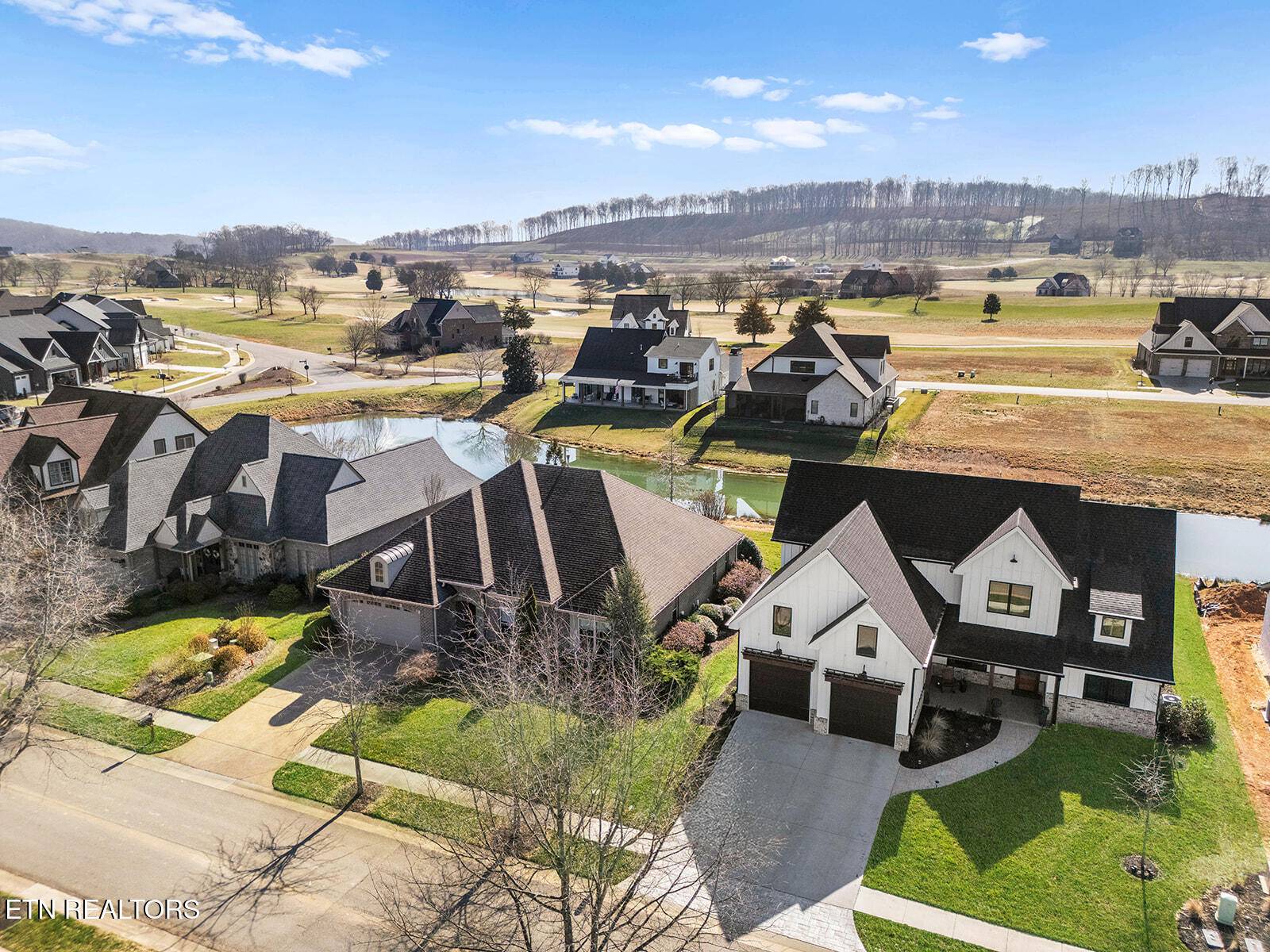 Loudon, TN 37774,752 Ironwood LN
