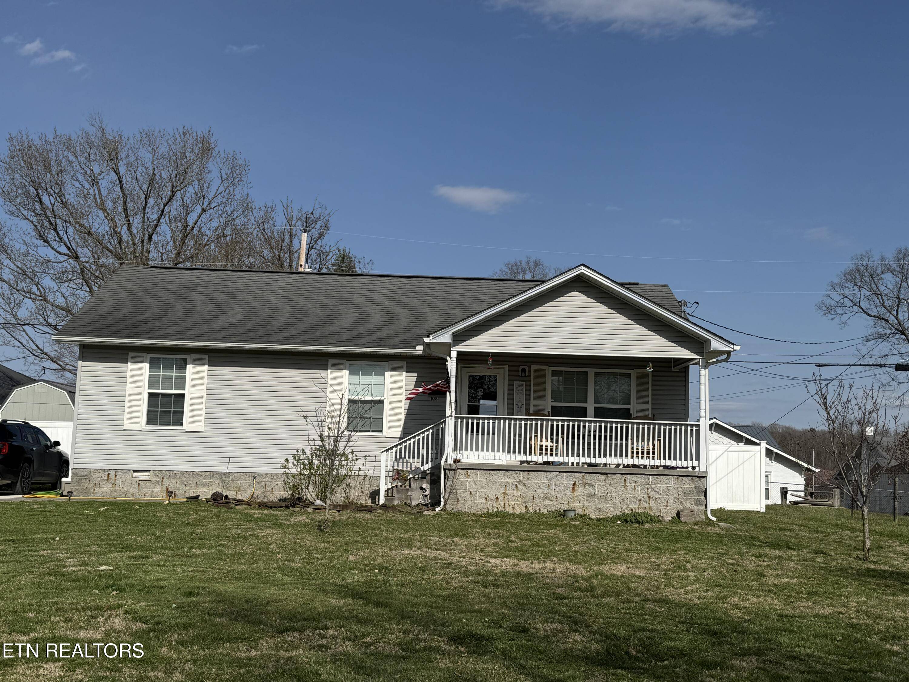 Oneida, TN 37841,108 Cross St