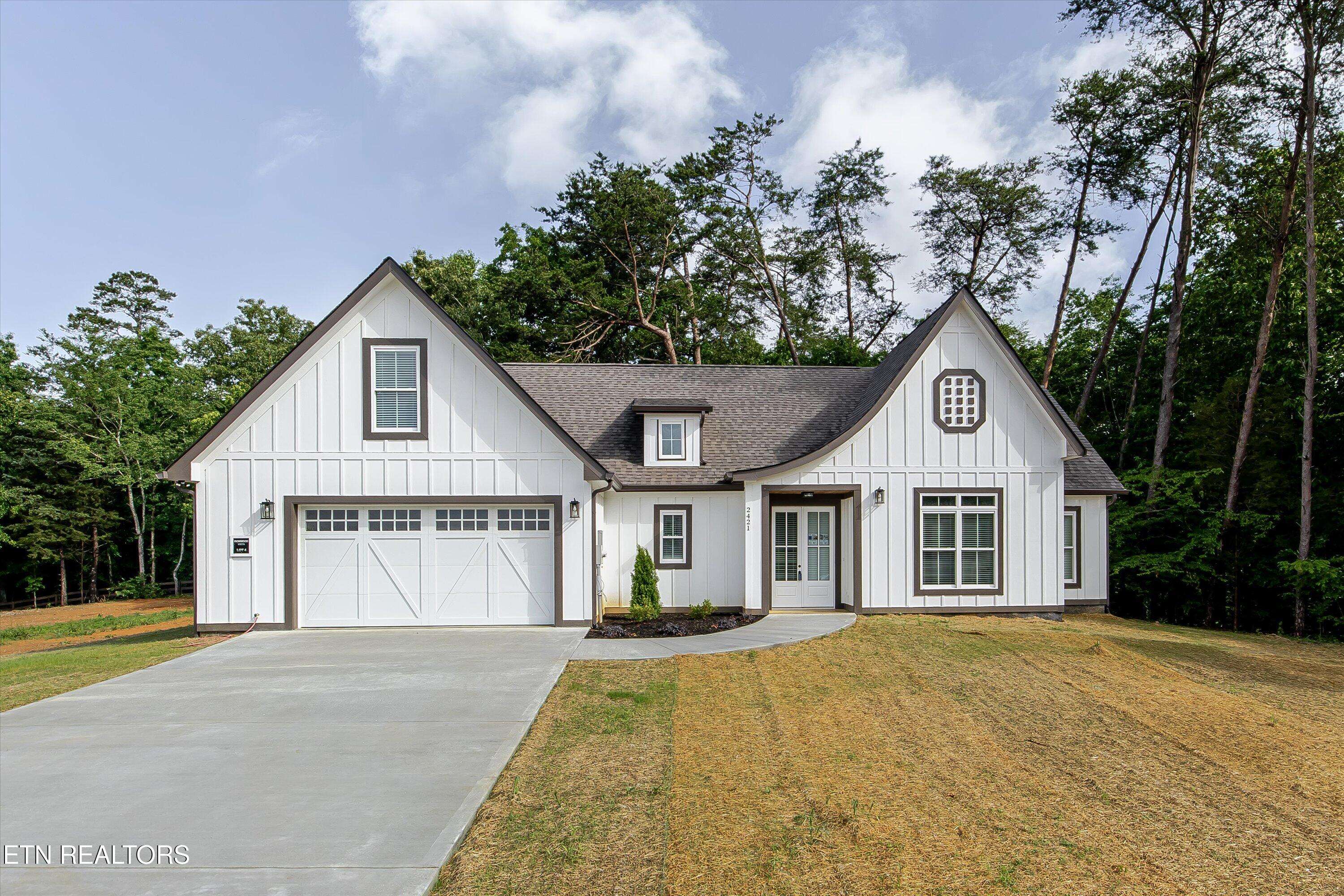Sevierville, TN 37876,2421 Iron Forge WAY
