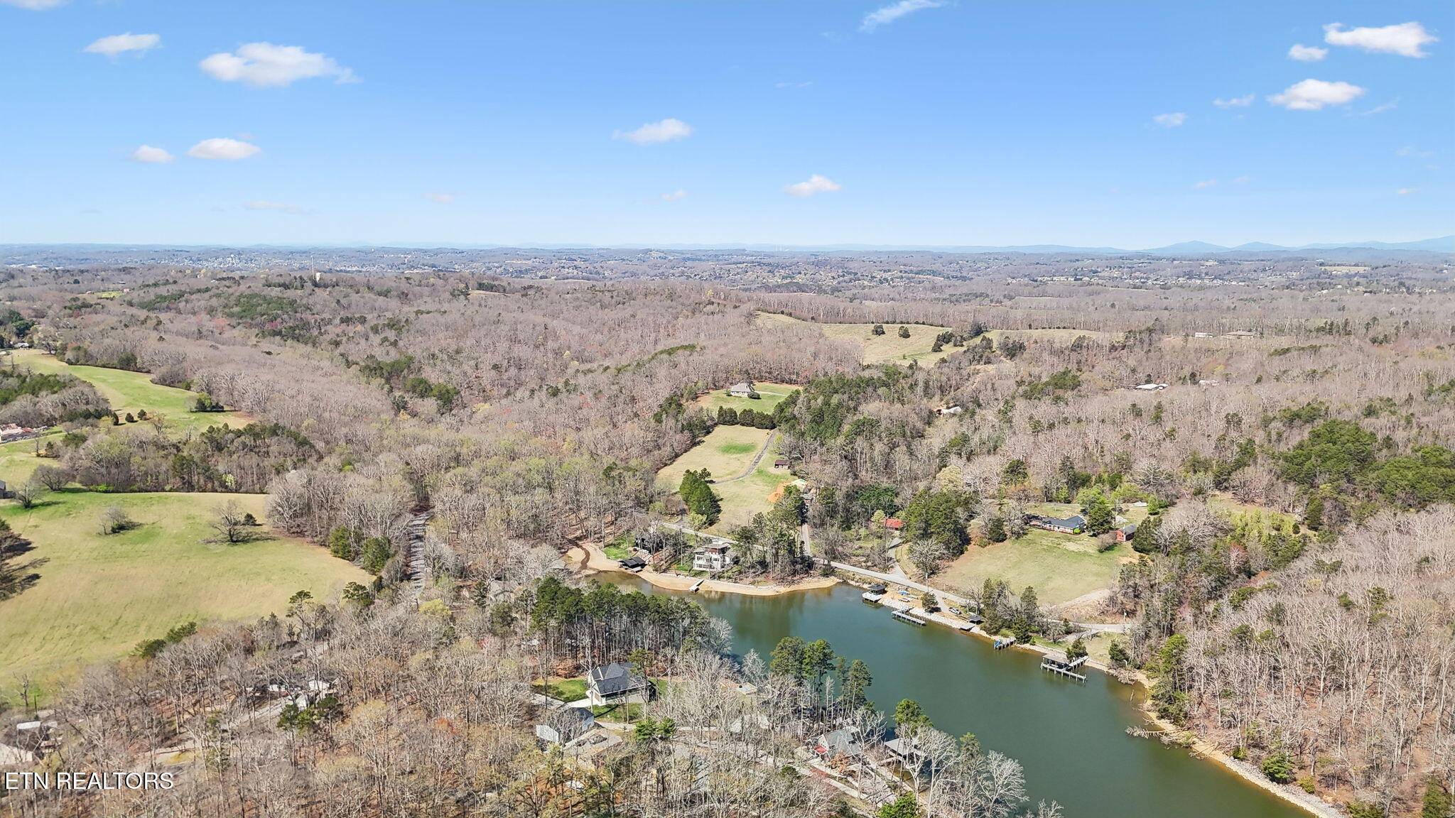 Lenoir City, TN 37772,3798 Lakeland DR