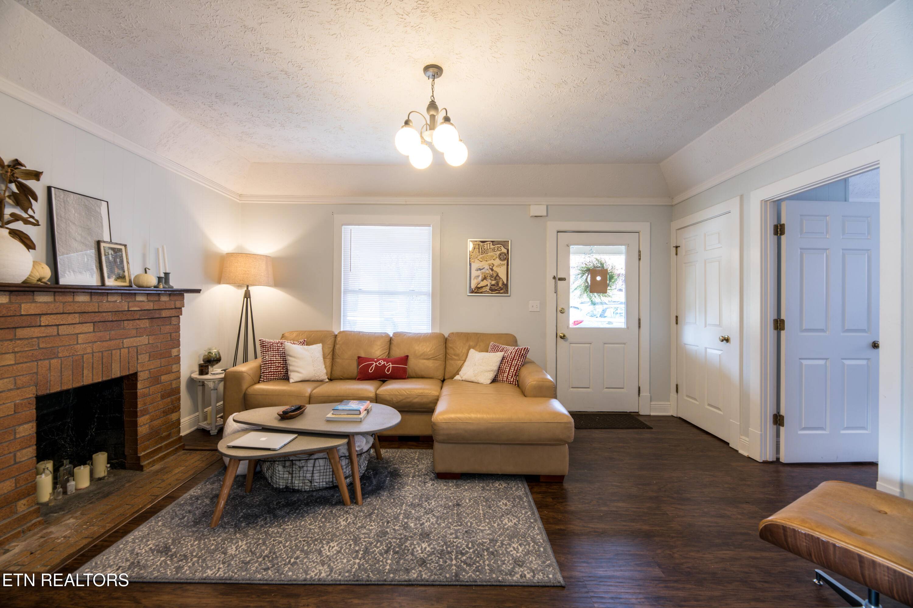 Knoxville, TN 37917,424 Scott Ave