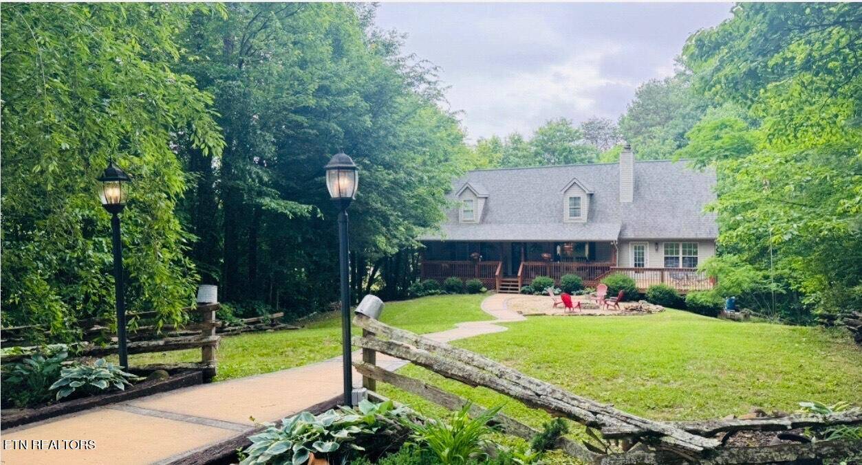 Washburn, TN 37888,291 Twin LN