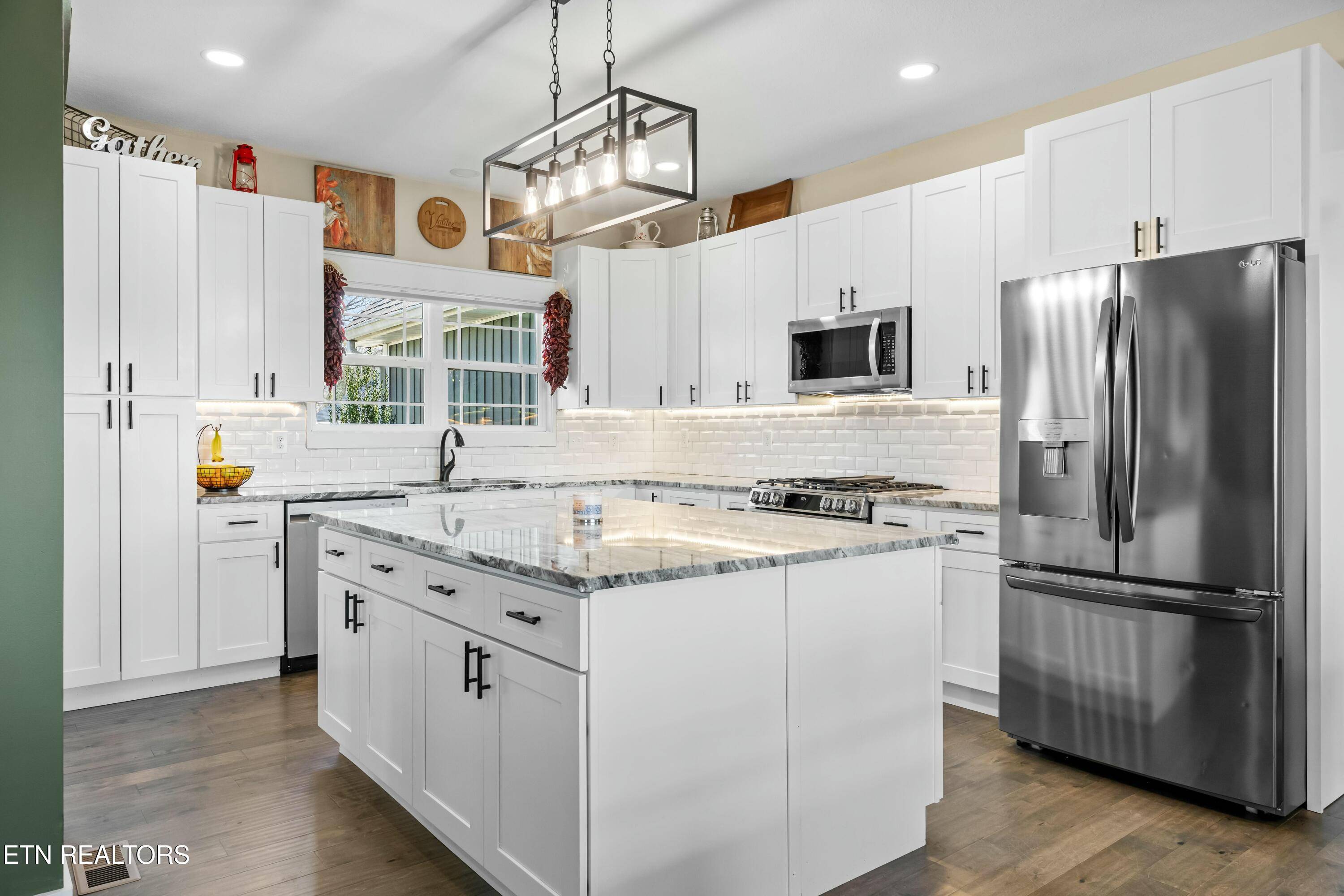 Madisonville, TN 37354,279 Lakeside Meadows Circle